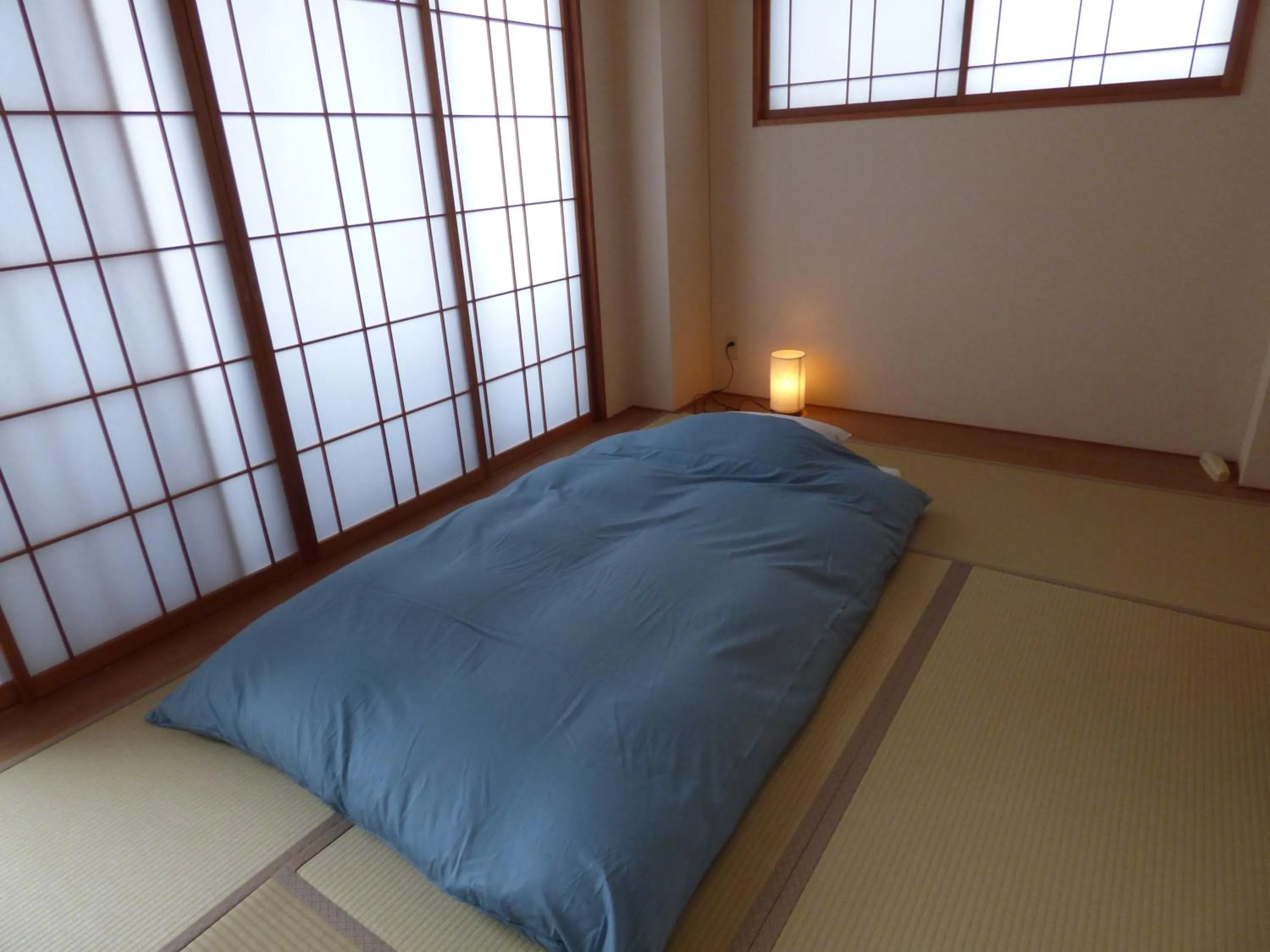 Photo of the whole room, Bed in Guesthouse Hyakumanben Cross