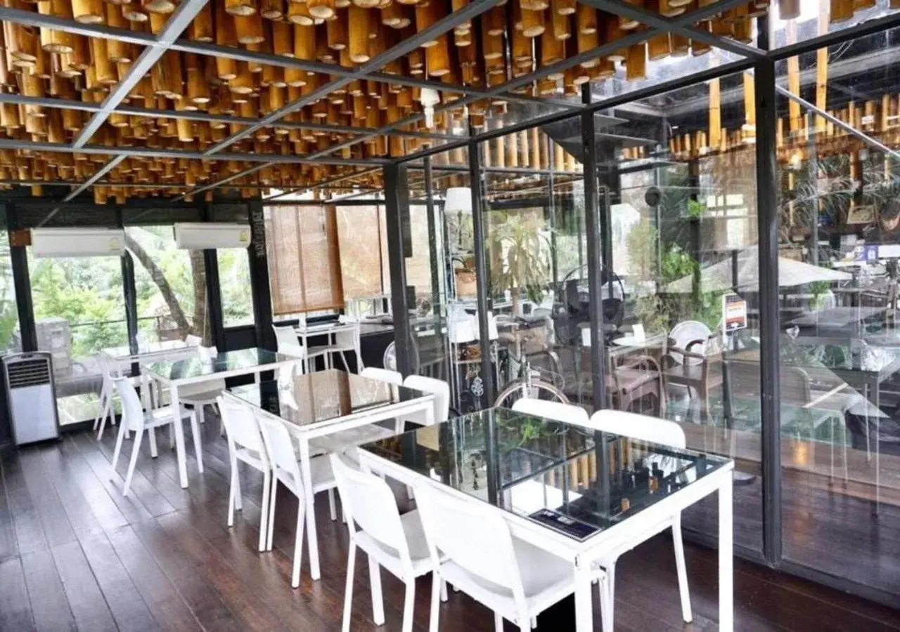 Restaurant/places to eat in Bangkok Tree House Bang Kachao Restaurant/places to eat in Bangkok Tree House Bang Kachao