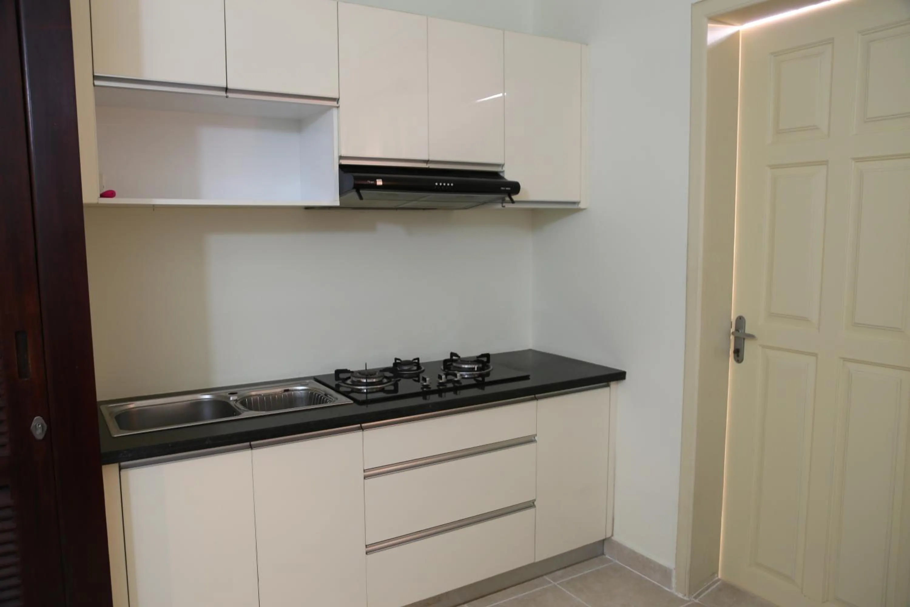 Kitchen or kitchenette in Grand Residence