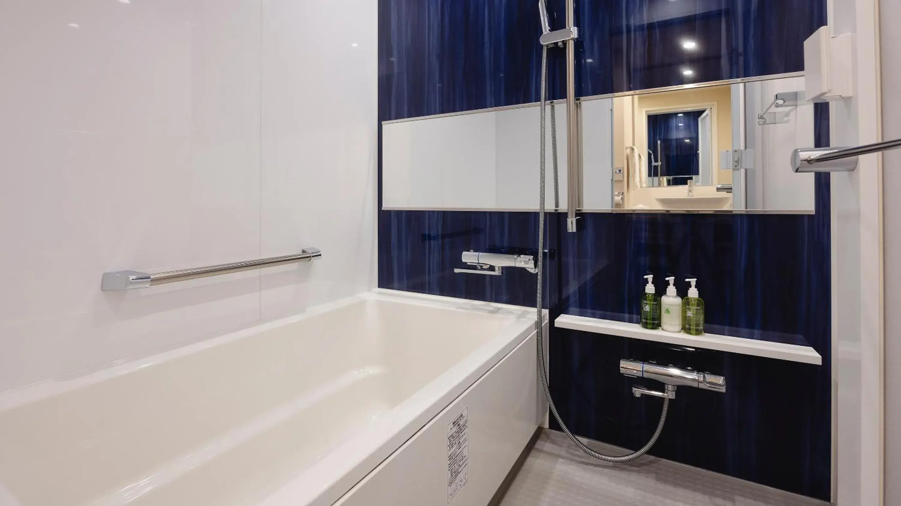Twin Room (1 Adult) - single occupancy in Hotel Gracery Osaka Namba Twin Room (1 Adult) - single occupancy in Hotel Gracery Osaka Namba