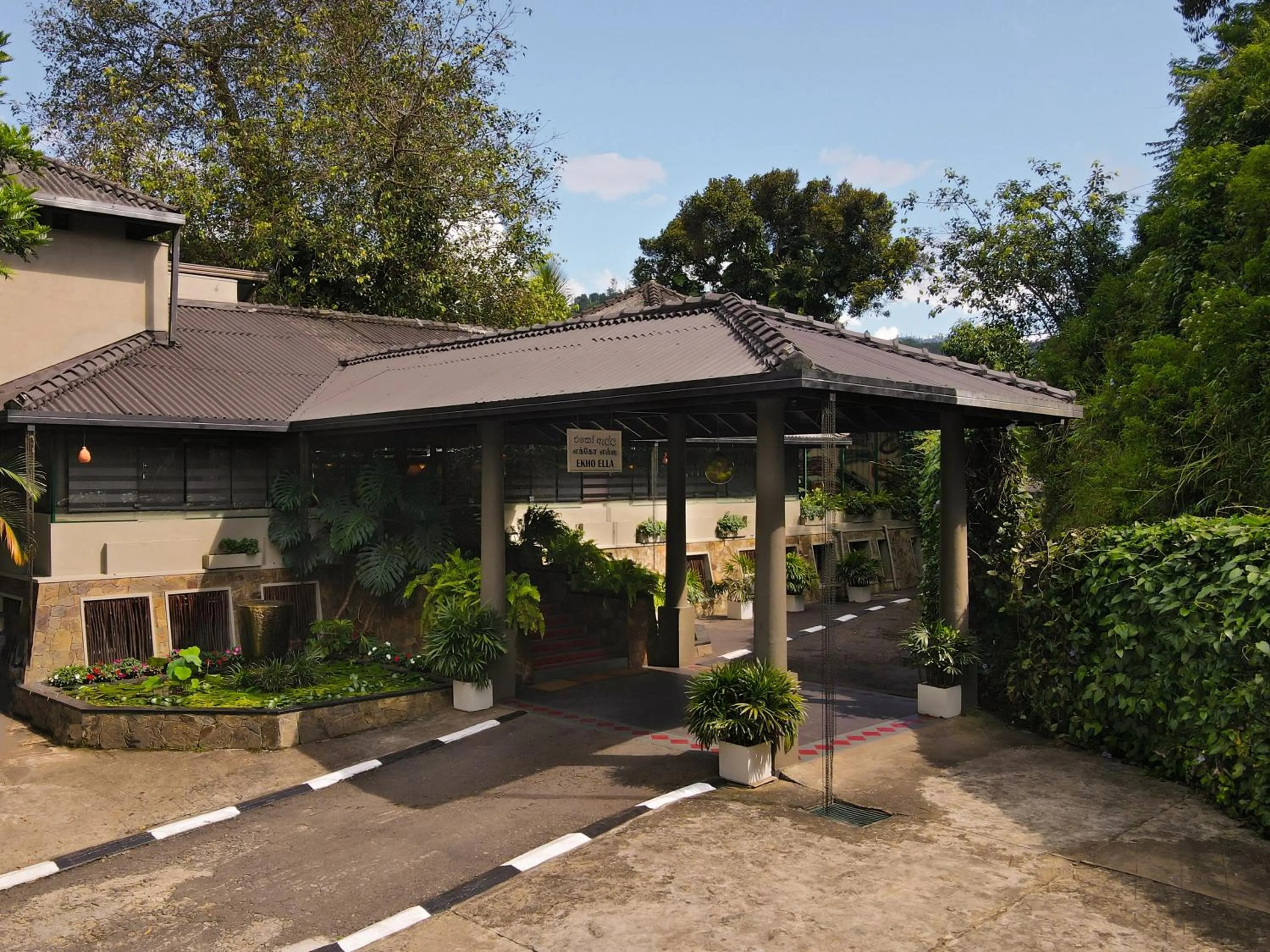 Facade/entrance in EKHO Ella - A Divine View of Ella Gap