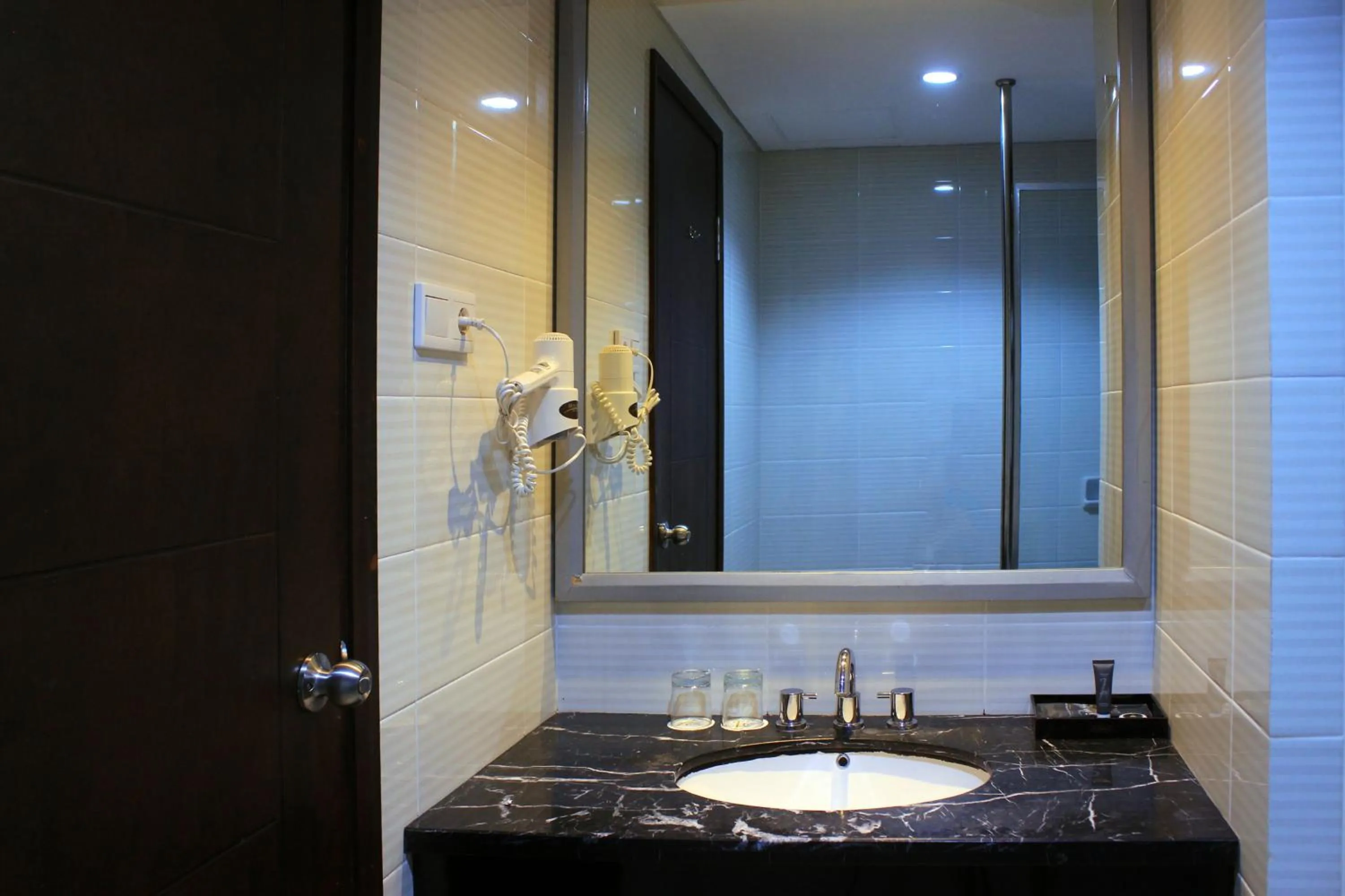 Bathroom in Swiss-Belexpress Jayapura