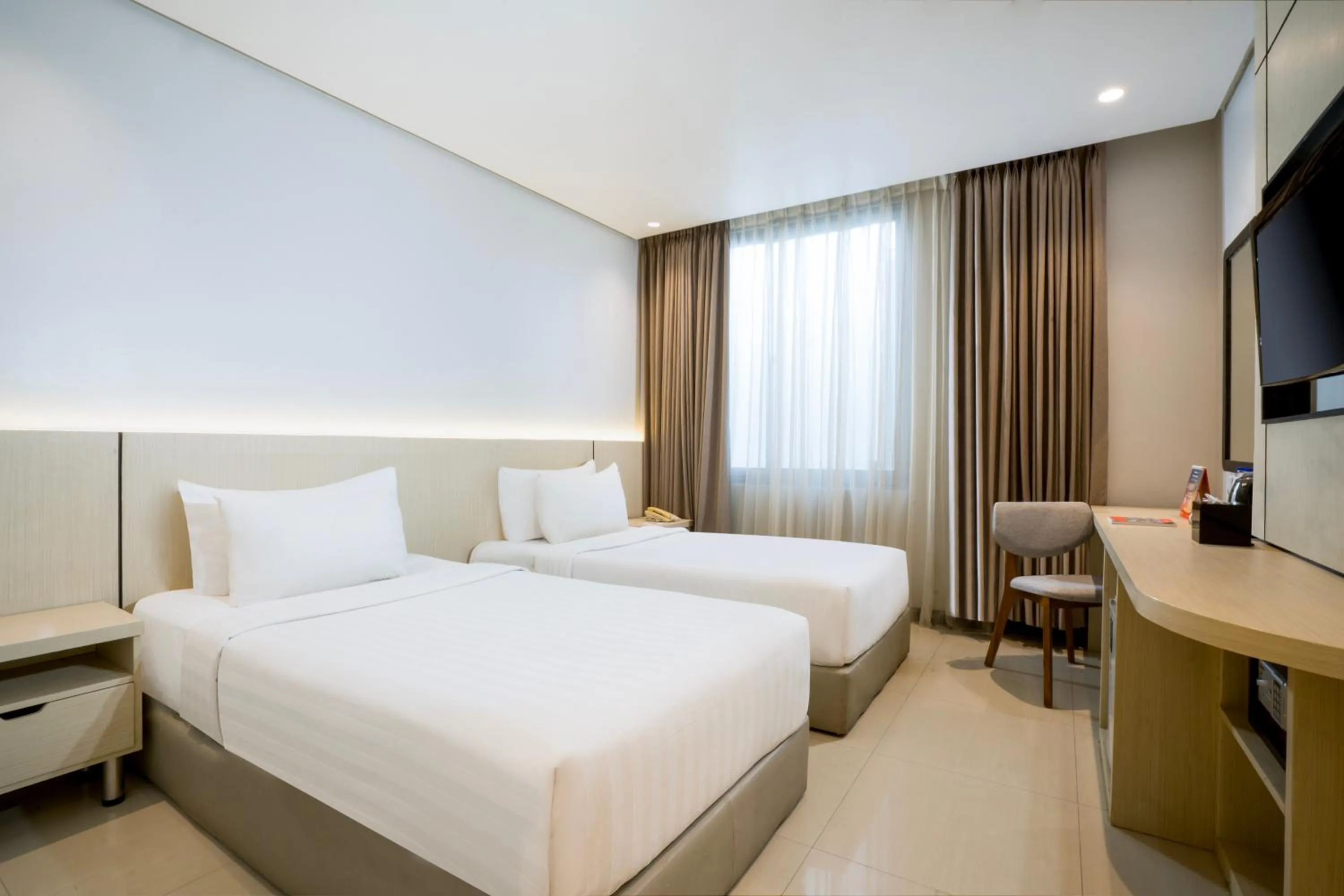 Bedroom, Bed in Swiss-Belexpress Jayapura