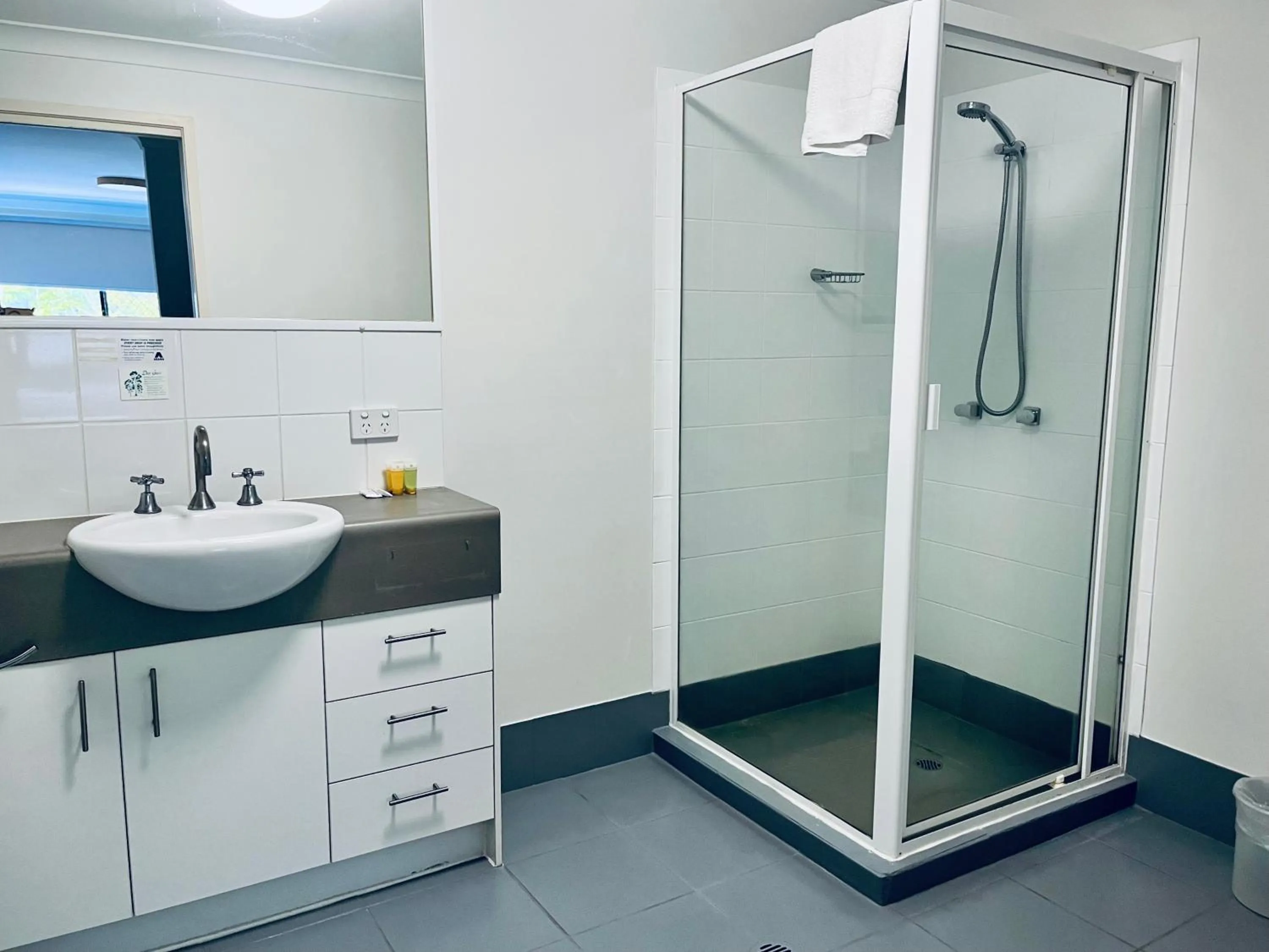 Bathroom in Parkview Apartments