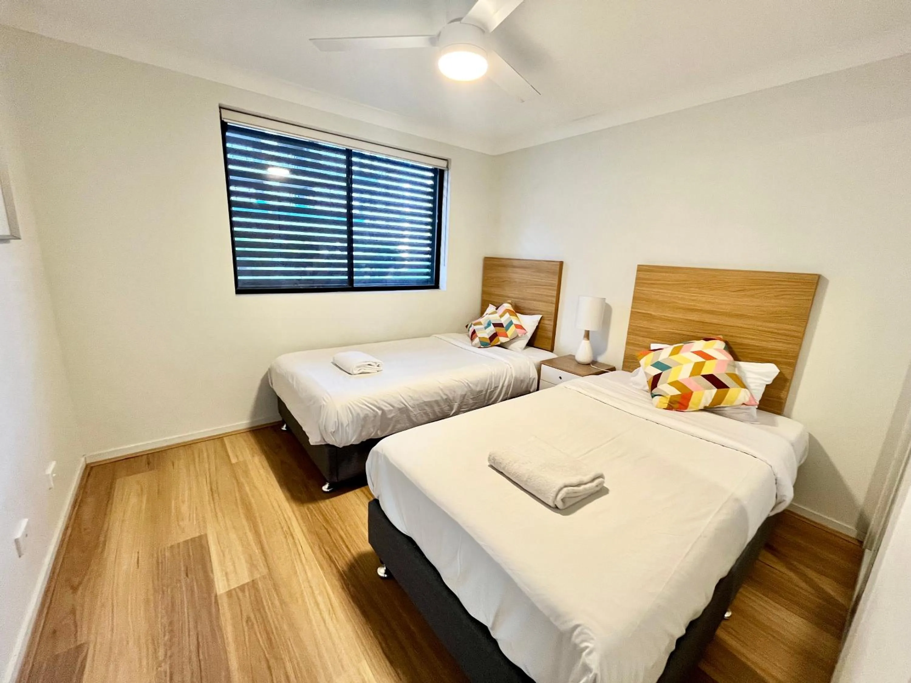 Bedroom, Bed in Parkview Apartments