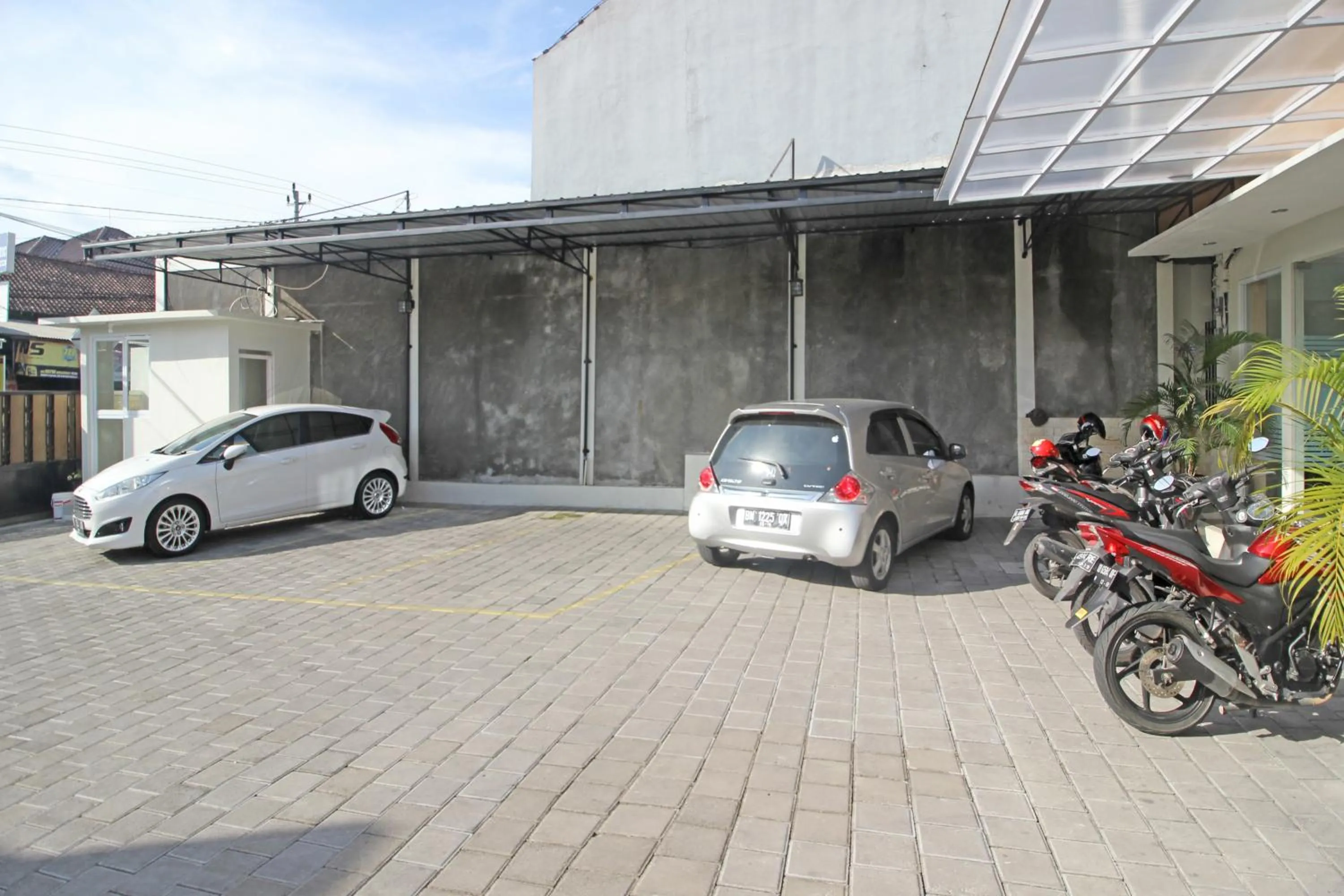 Property building in RedDoorz near AMIKOM Yogyakarta