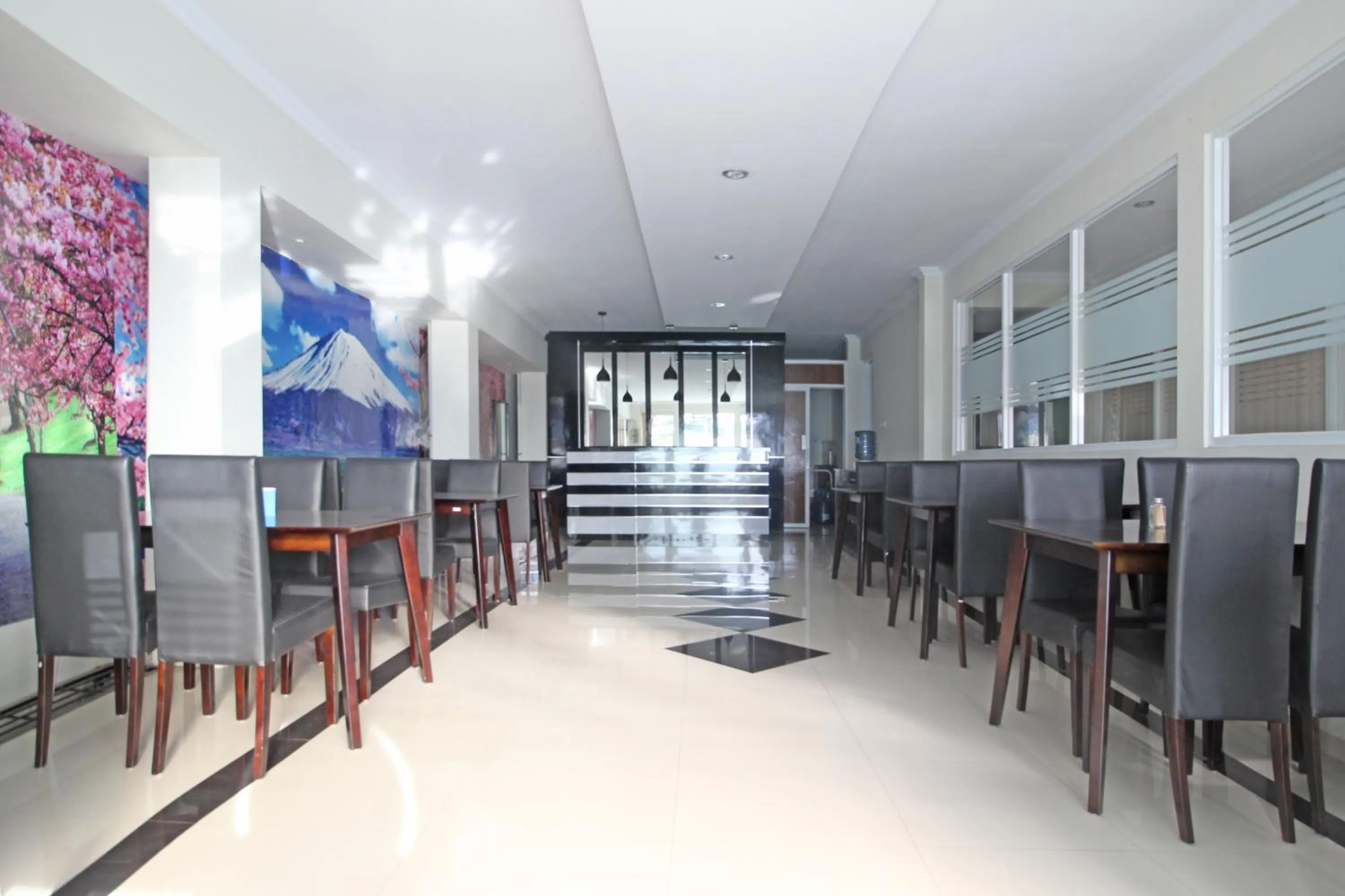 Restaurant/places to eat in RedDoorz near AMIKOM Yogyakarta