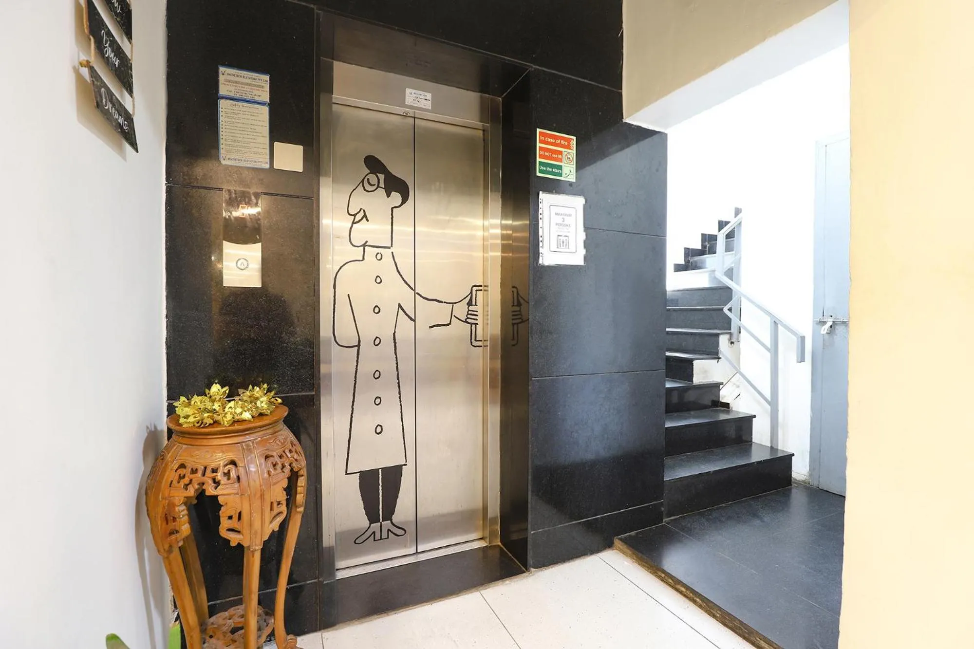 Lobby or reception in Super Townhouse 056 T Nagar Chennai Near AGS Cinemas T Nagar