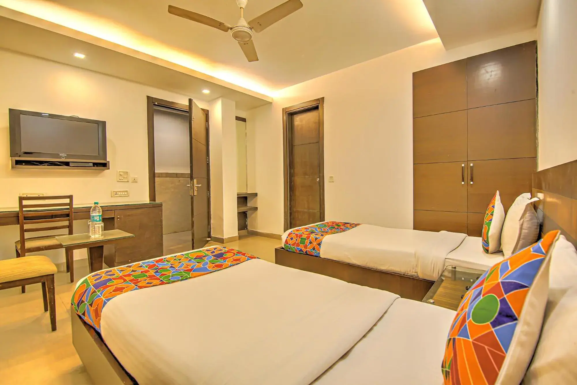 Bedroom, Bed in FabExpress Le Grand Bedroom, Bed in FabExpress Le Grand