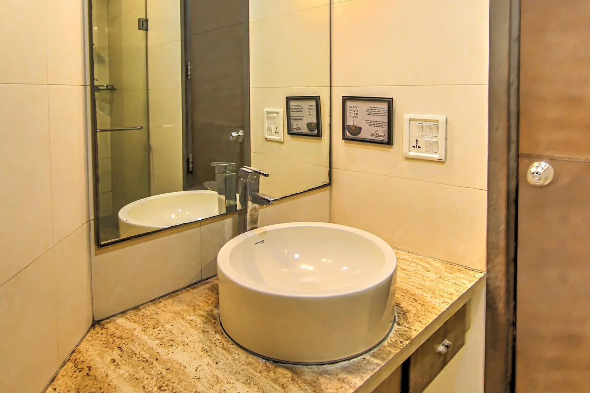 Bathroom in FabExpress Le Grand Bathroom in FabExpress Le Grand