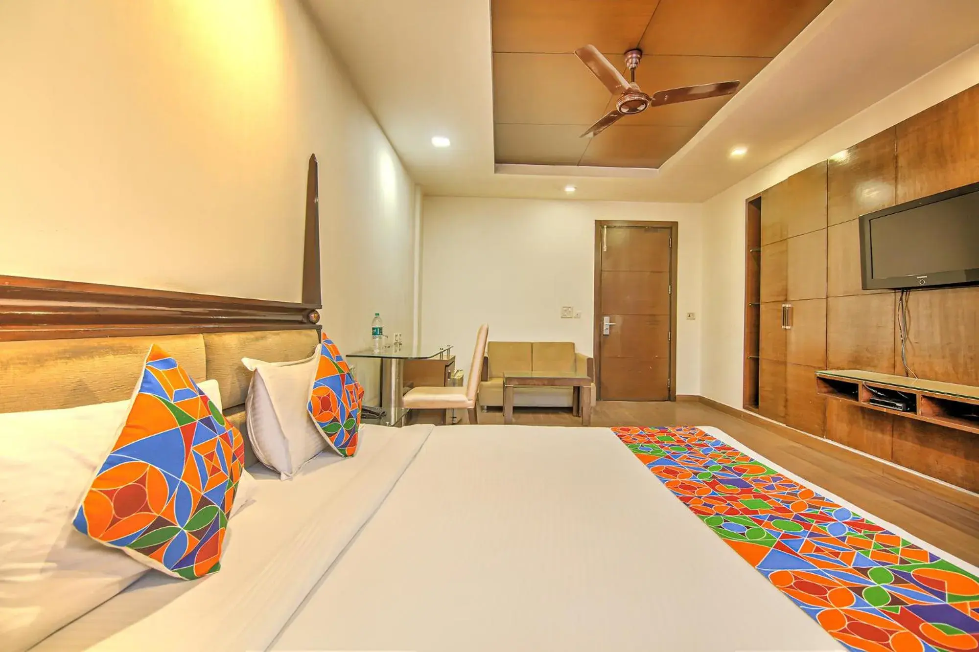 Bed in FabExpress Le Grand Bed in FabExpress Le Grand