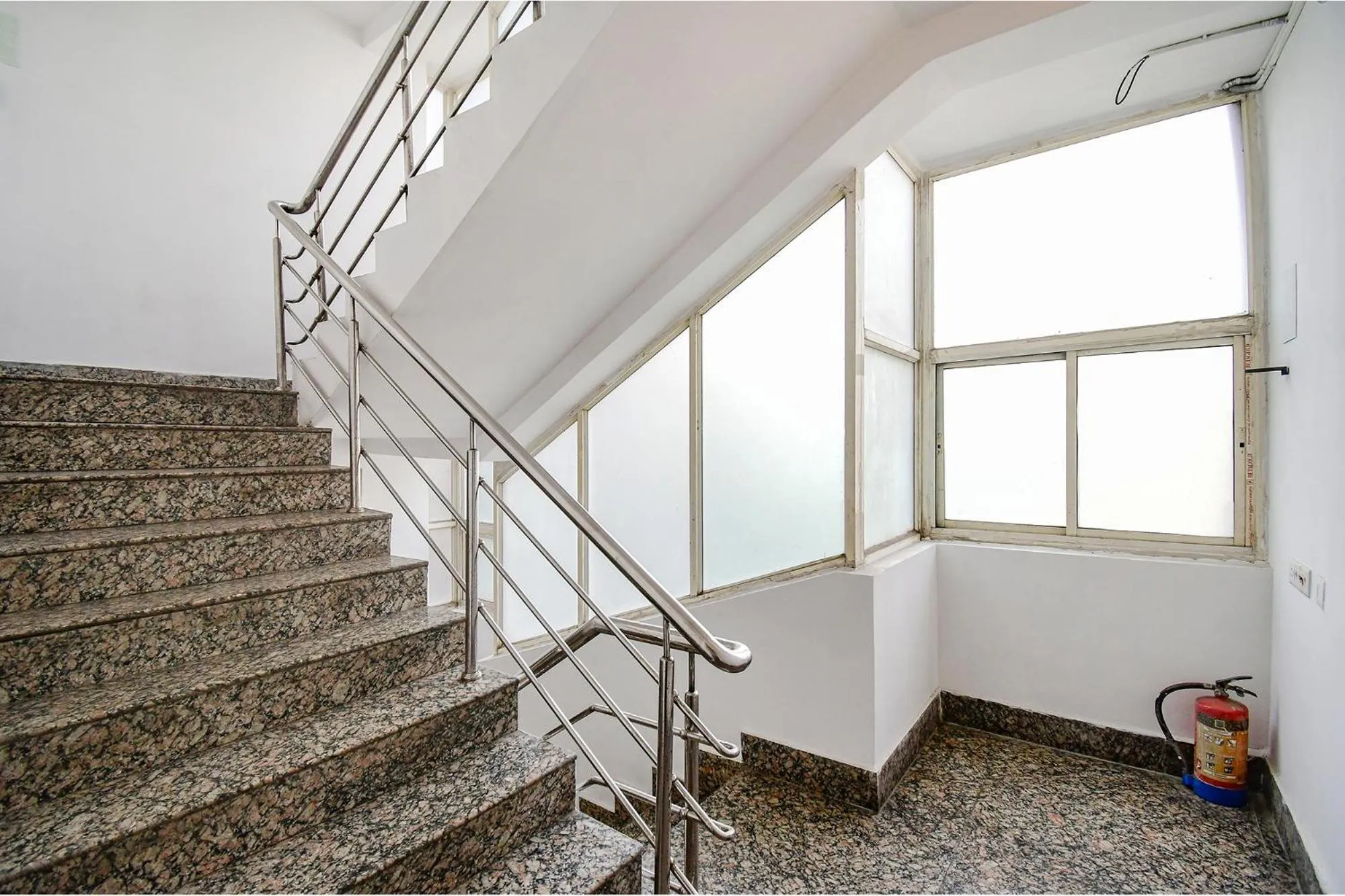 Lobby or reception in FabHotel Airport Green Arcade - near Kolkata Airport