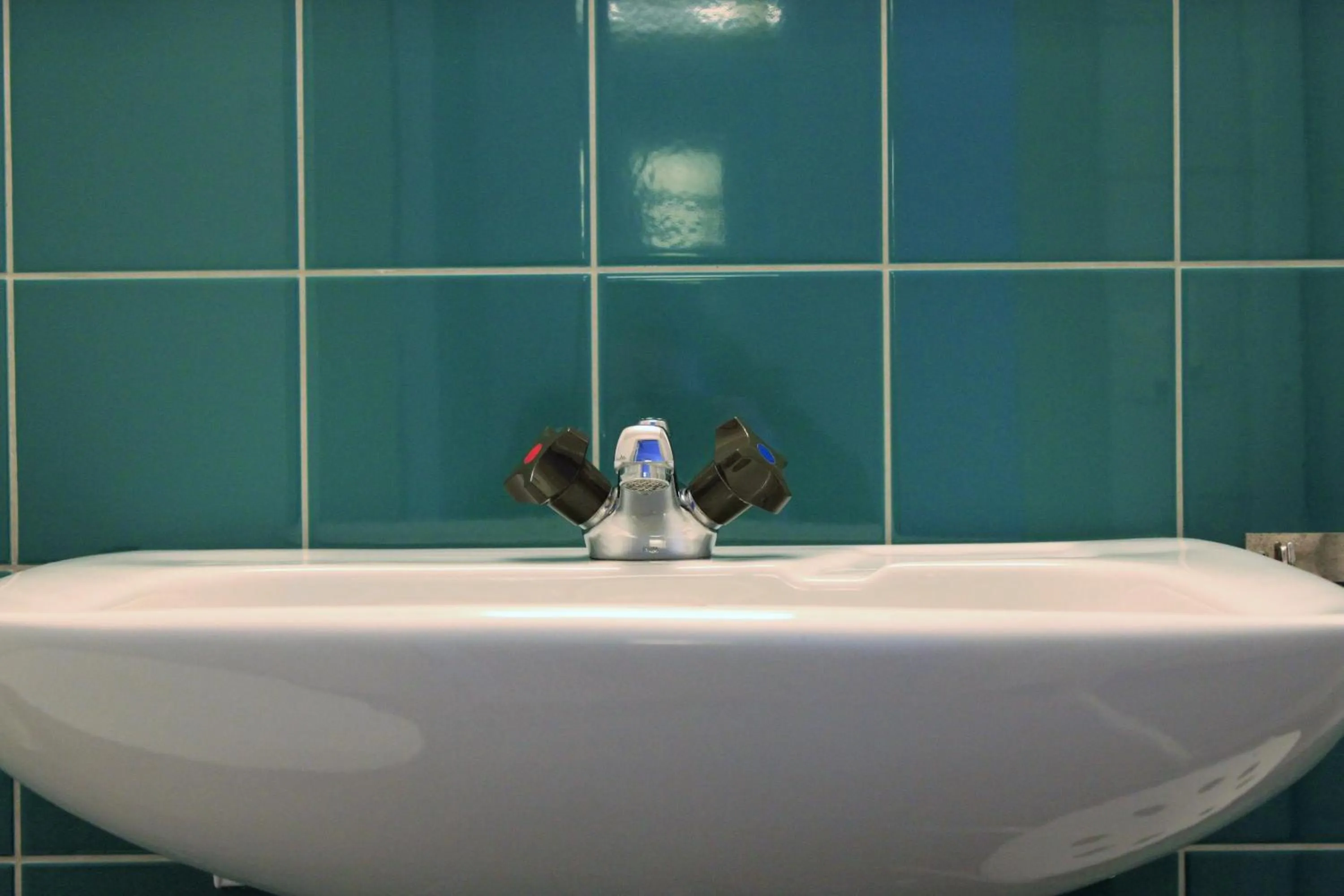 Bathroom in Rosersbergs Slottshotell