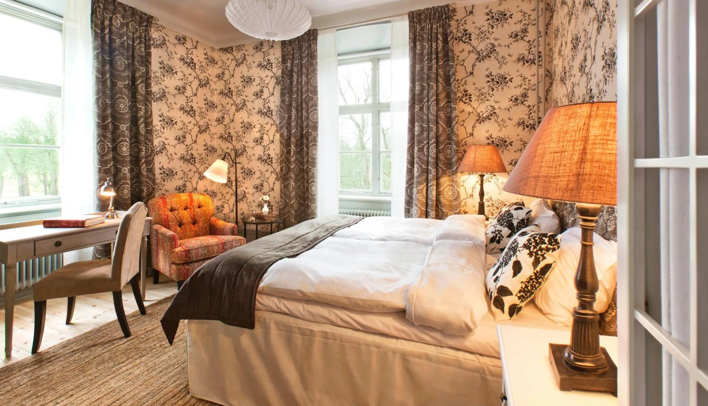 Photo of the whole room, Bed in Rosersbergs Slottshotell