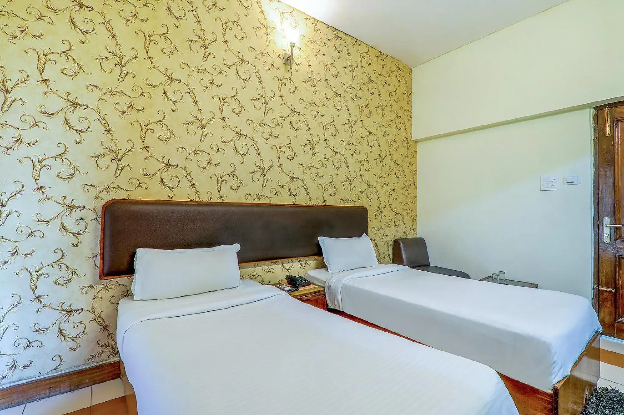 Deluxe Double or Twin Room in Hotel Executive Deluxe Double or Twin Room in Hotel Executive