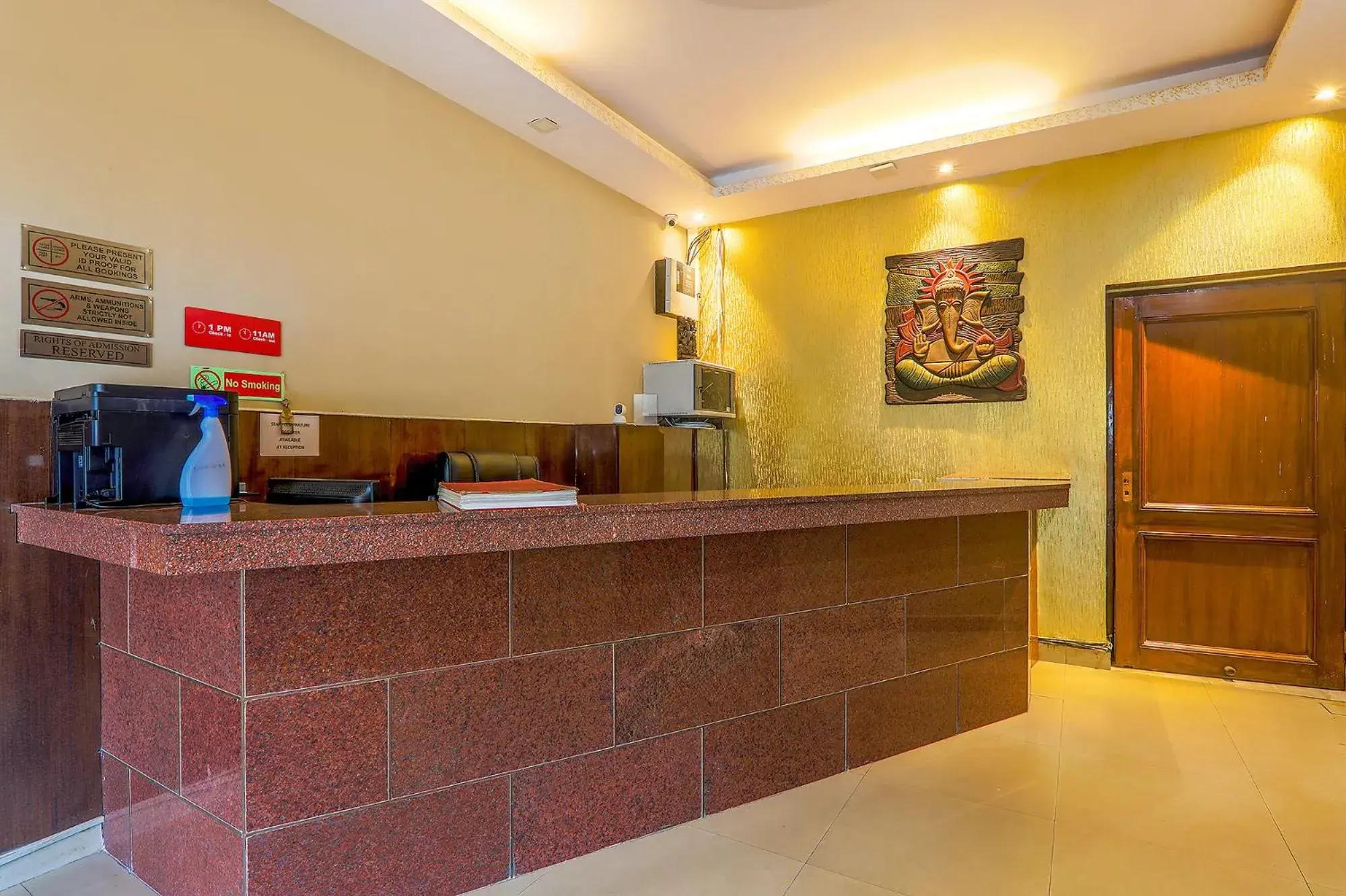 Lobby or reception in Hotel Executive Lobby or reception in Hotel Executive