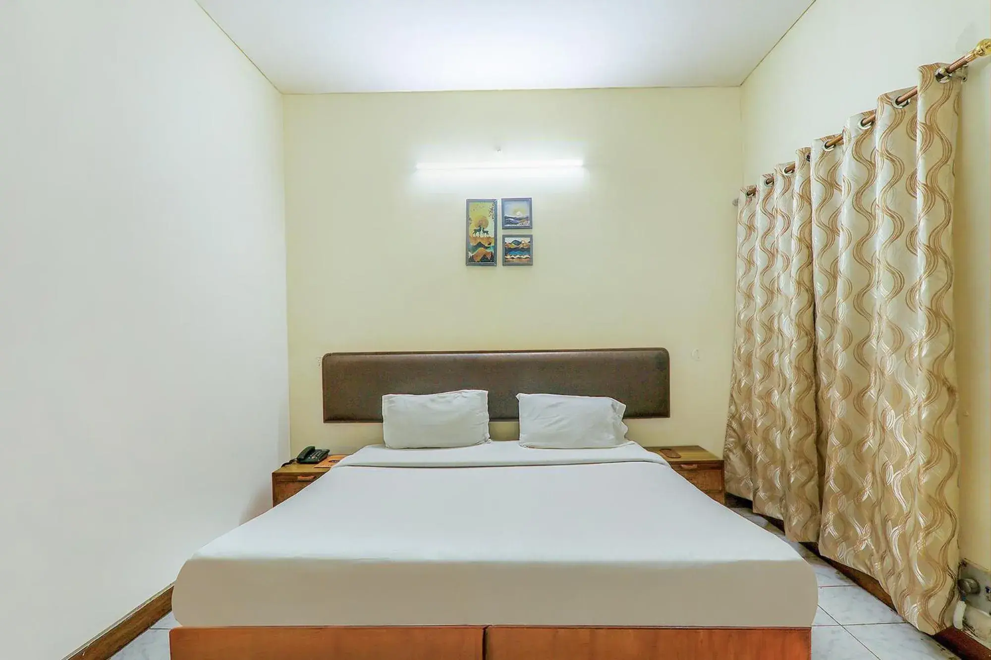 Bed in Hotel Executive Bed in Hotel Executive