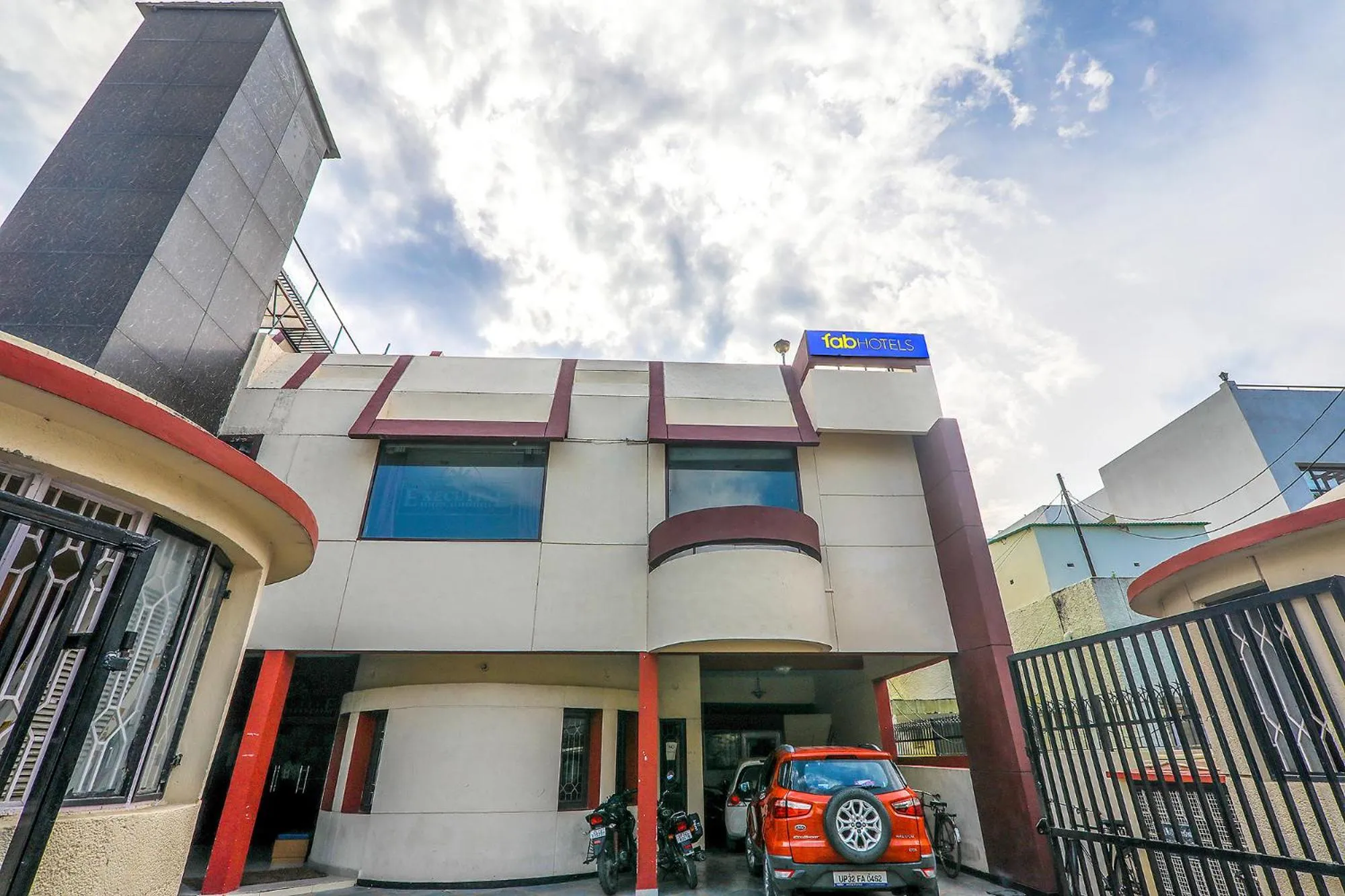 Property building in Hotel Executive