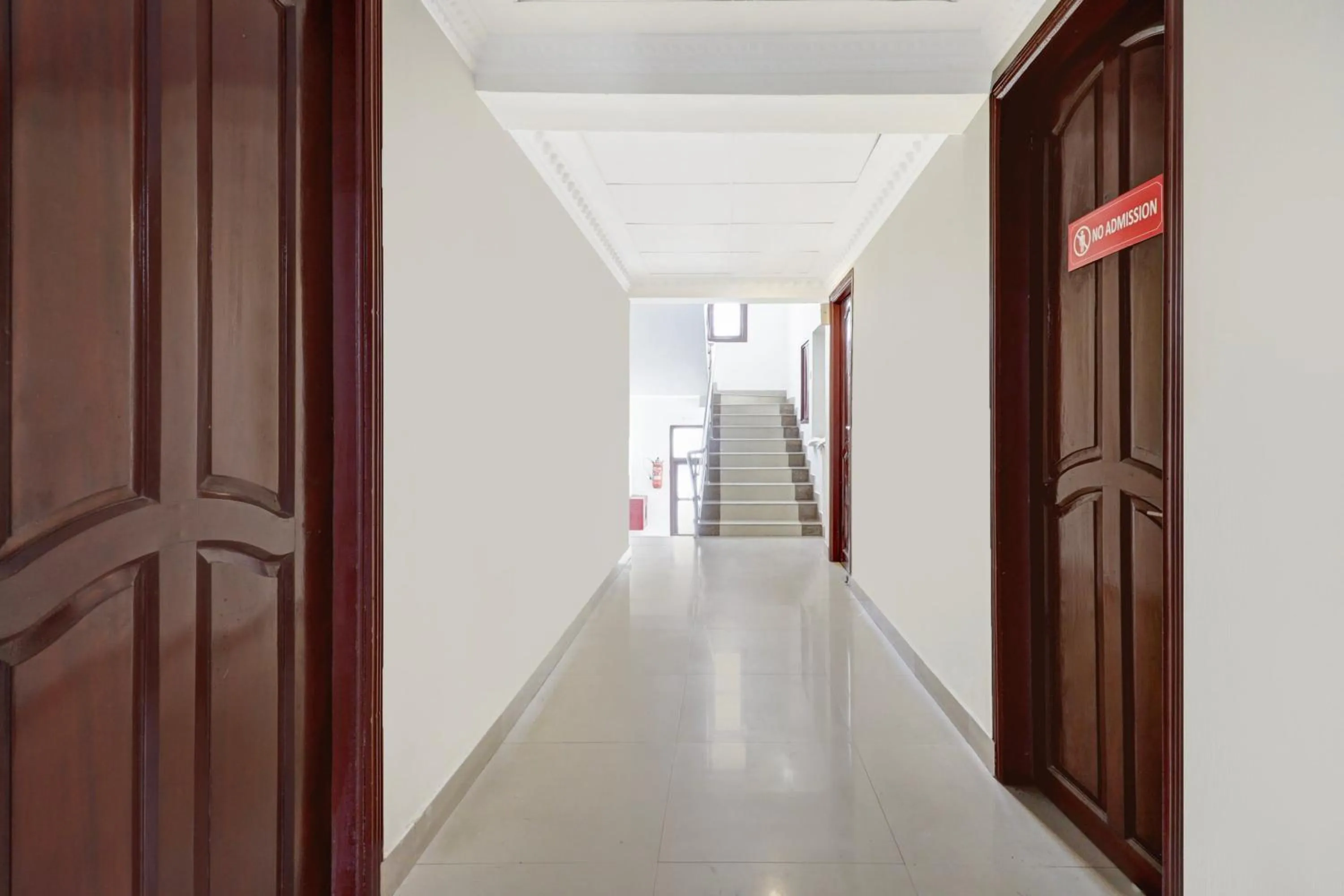 Lobby or reception in Collection O M G Road