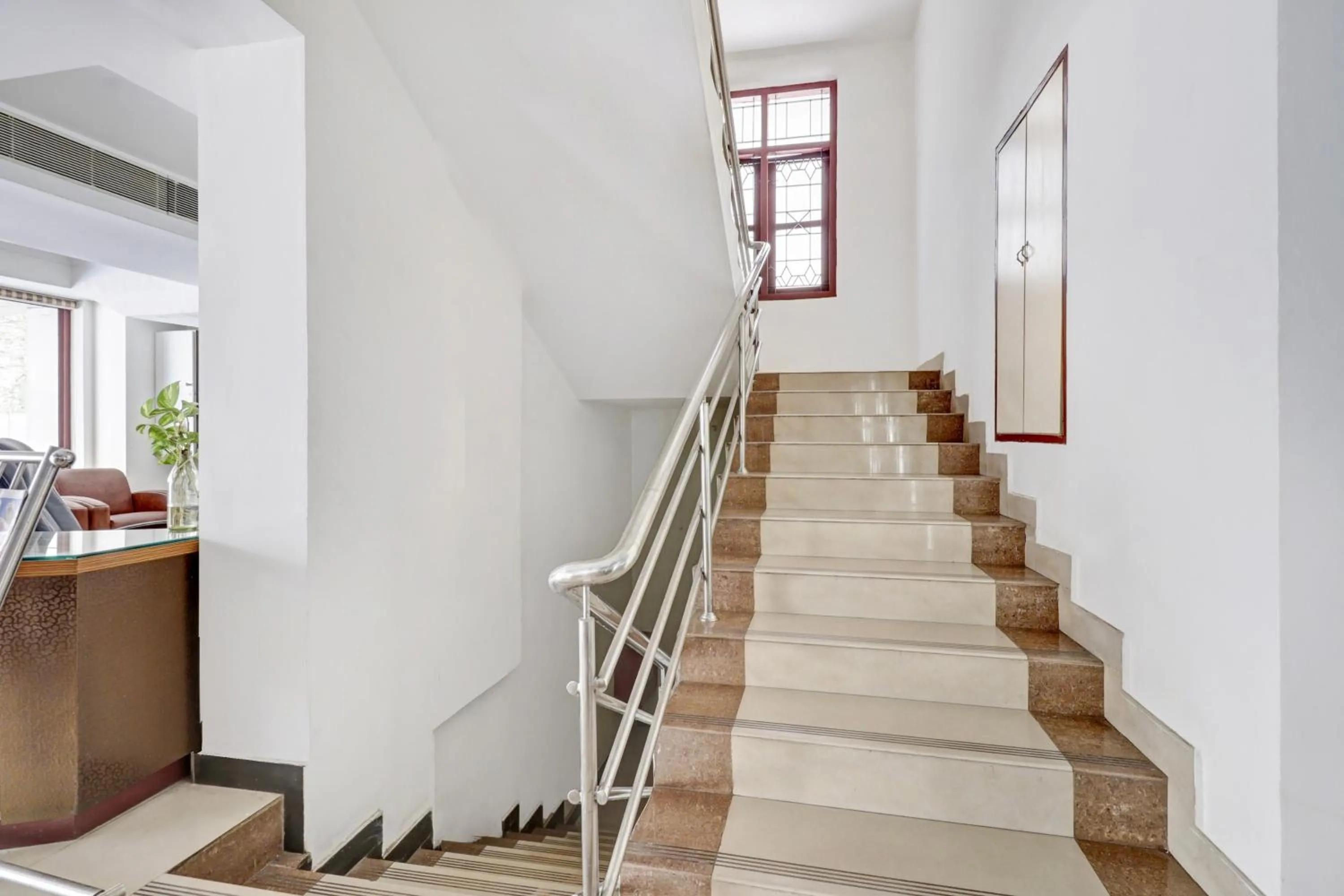 Lobby or reception in Collection O M G Road