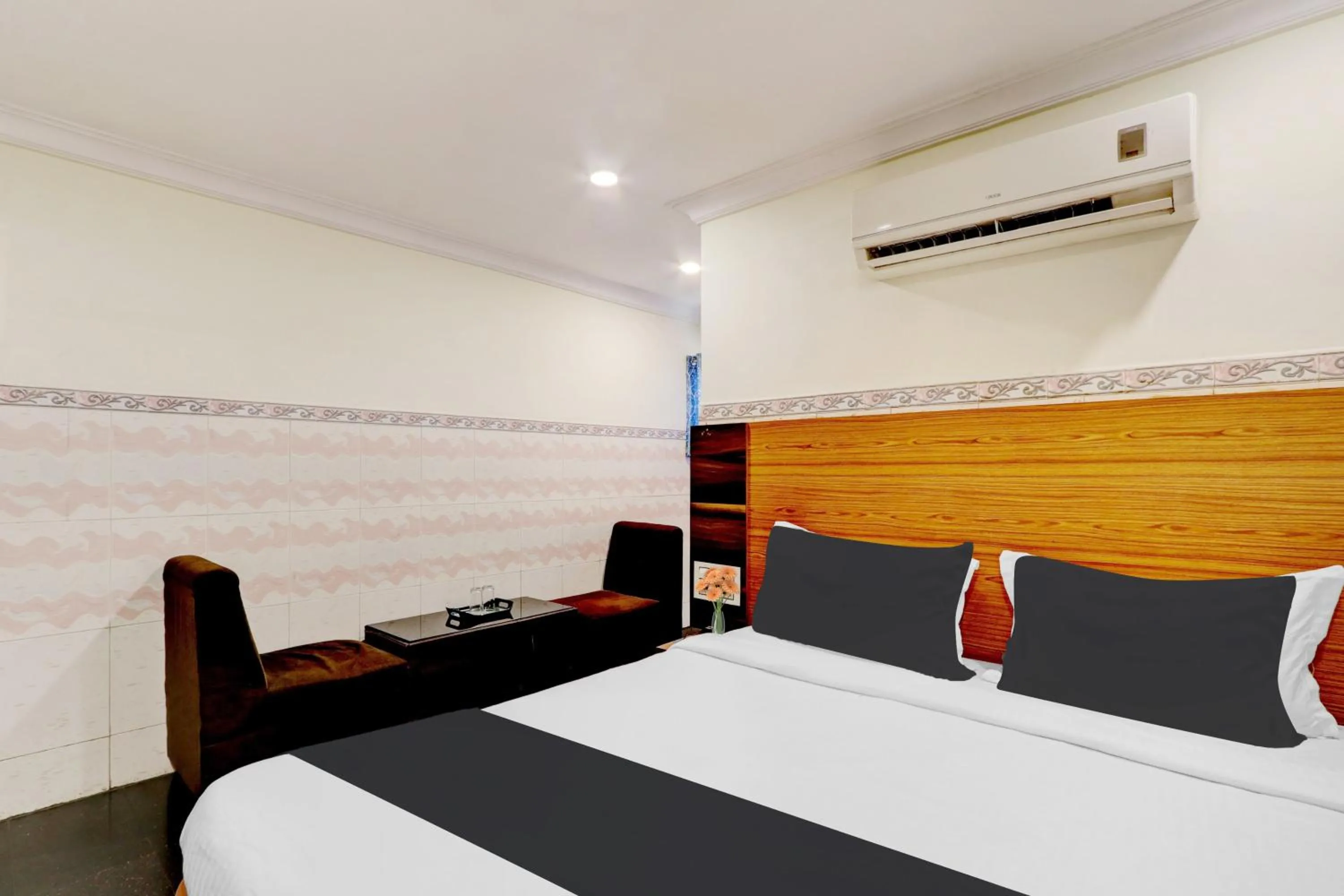 Bedroom, Bed in Collection O M G Road