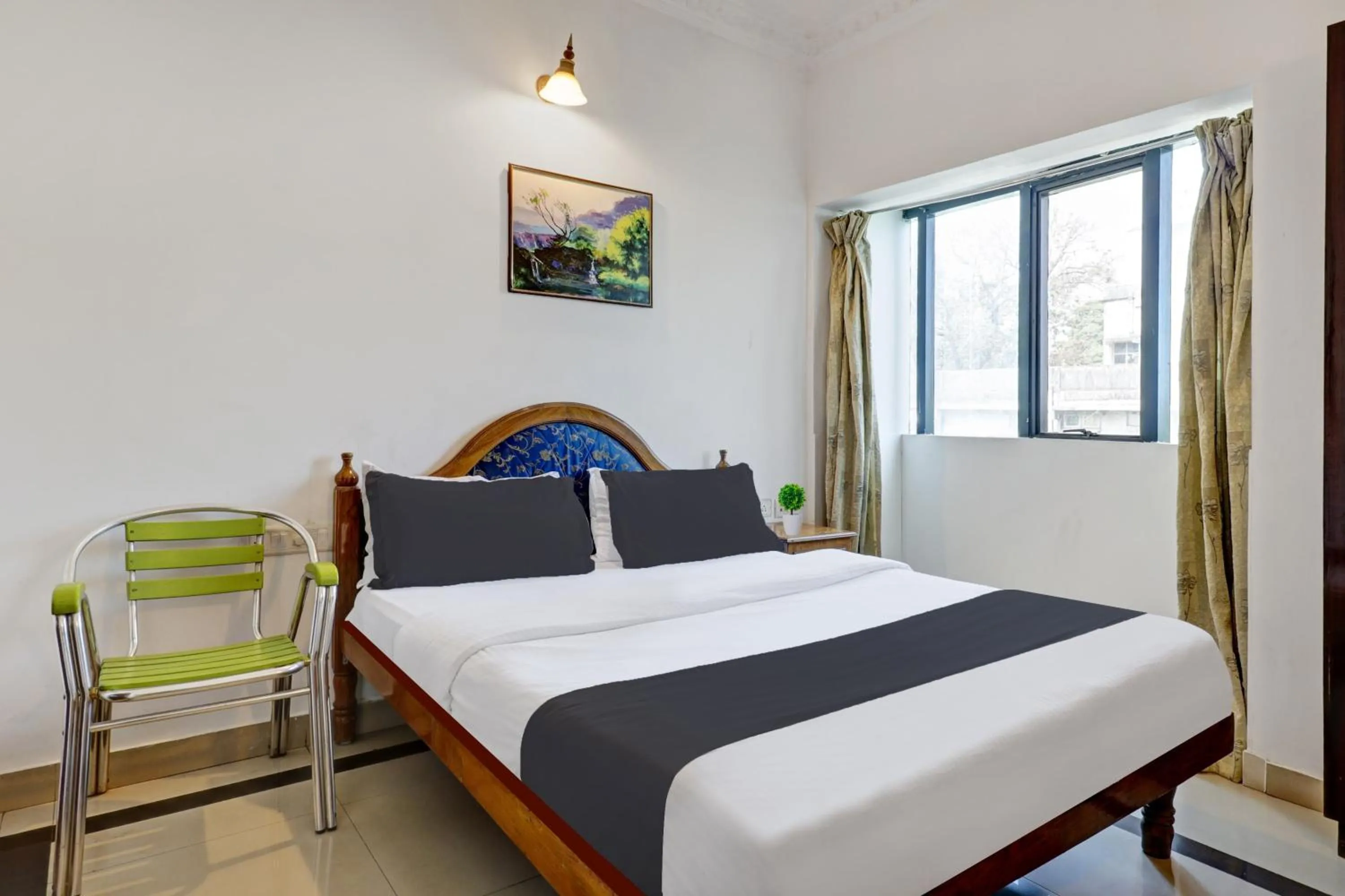 Bedroom, Bed in Collection O M G Road