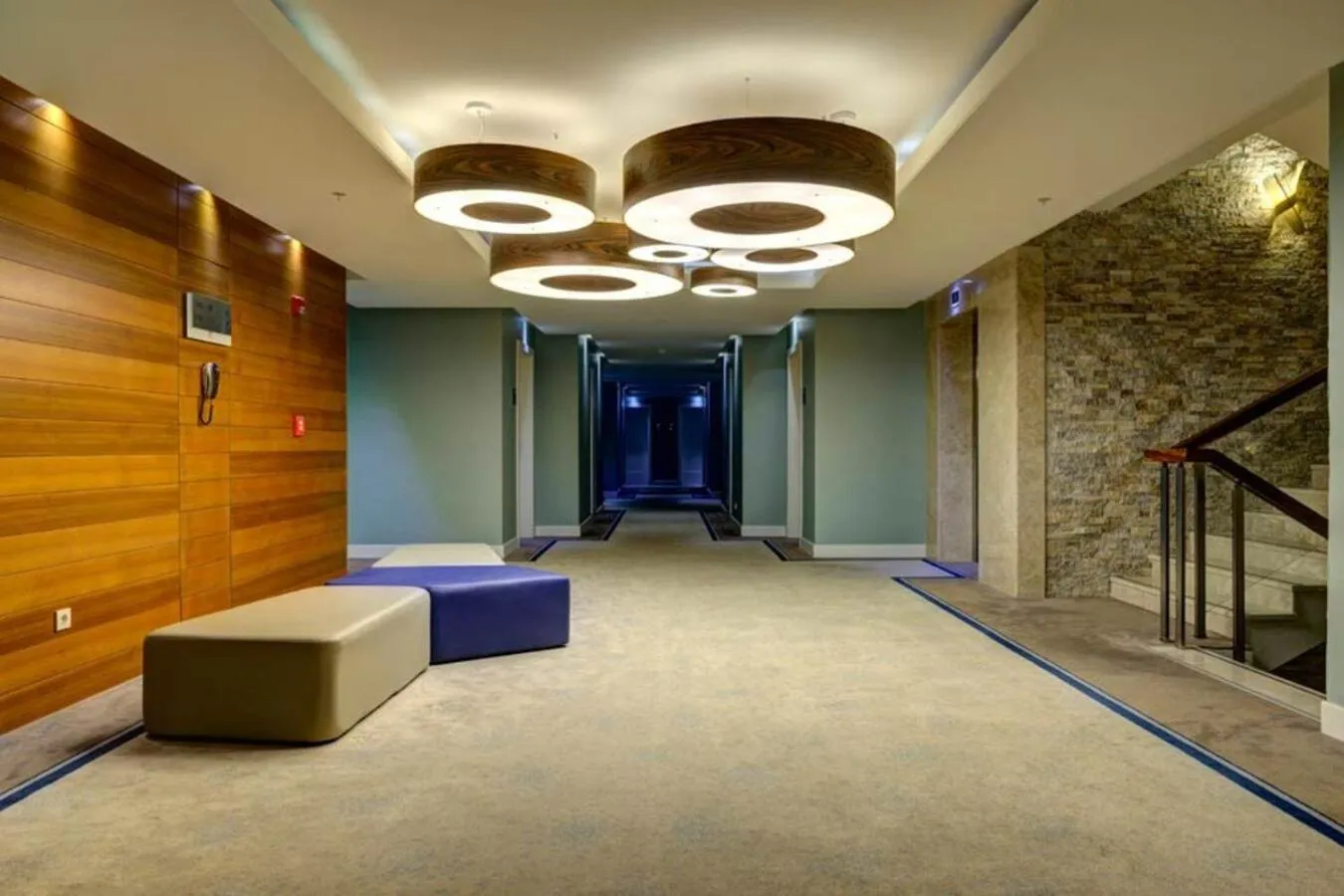 Property building in Sundance Suites Hotel