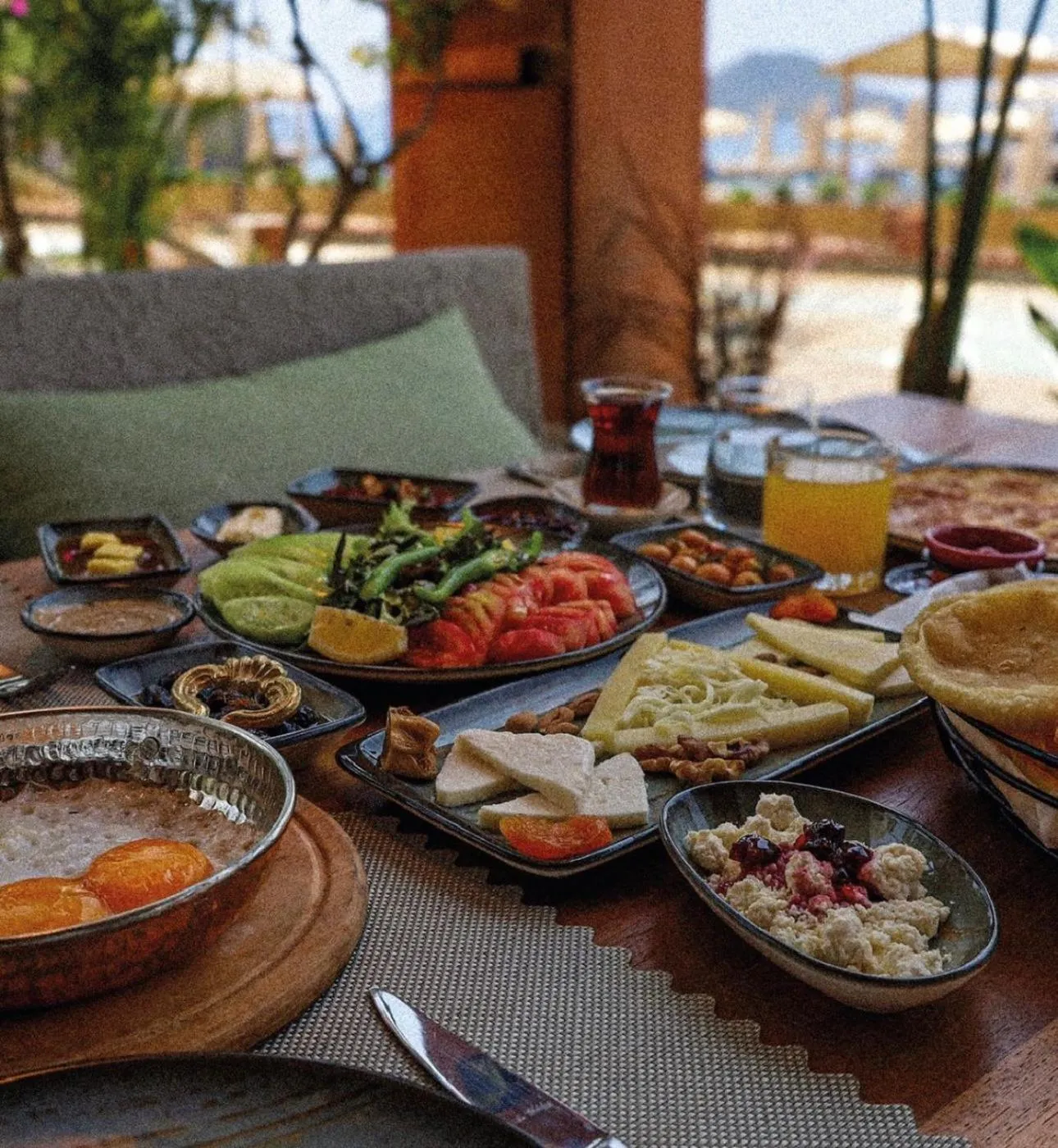 Restaurant/places to eat in Sundance Suites Hotel