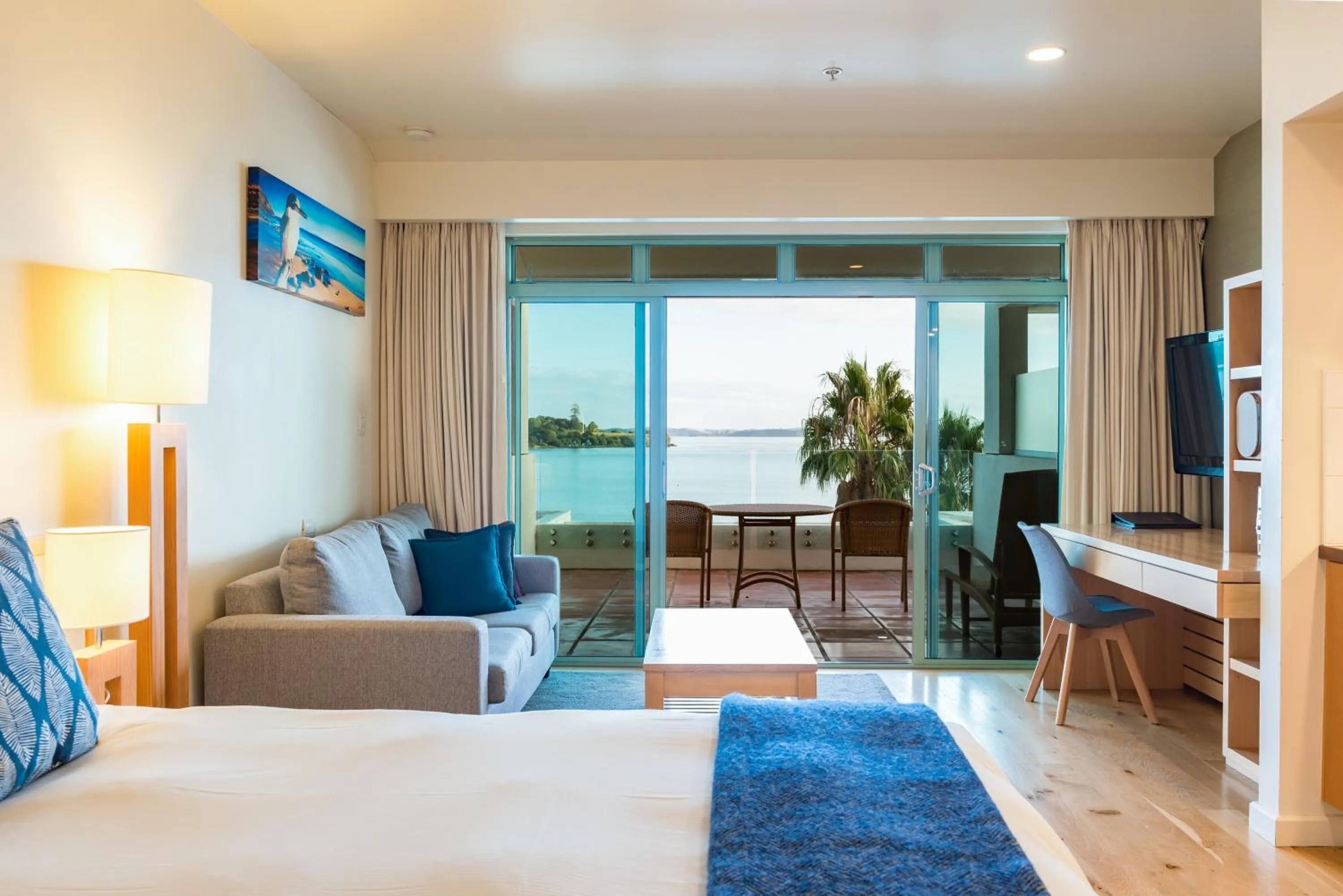 Photo of the whole room, Bed in Paihia Beach Resort & Spa Hotel