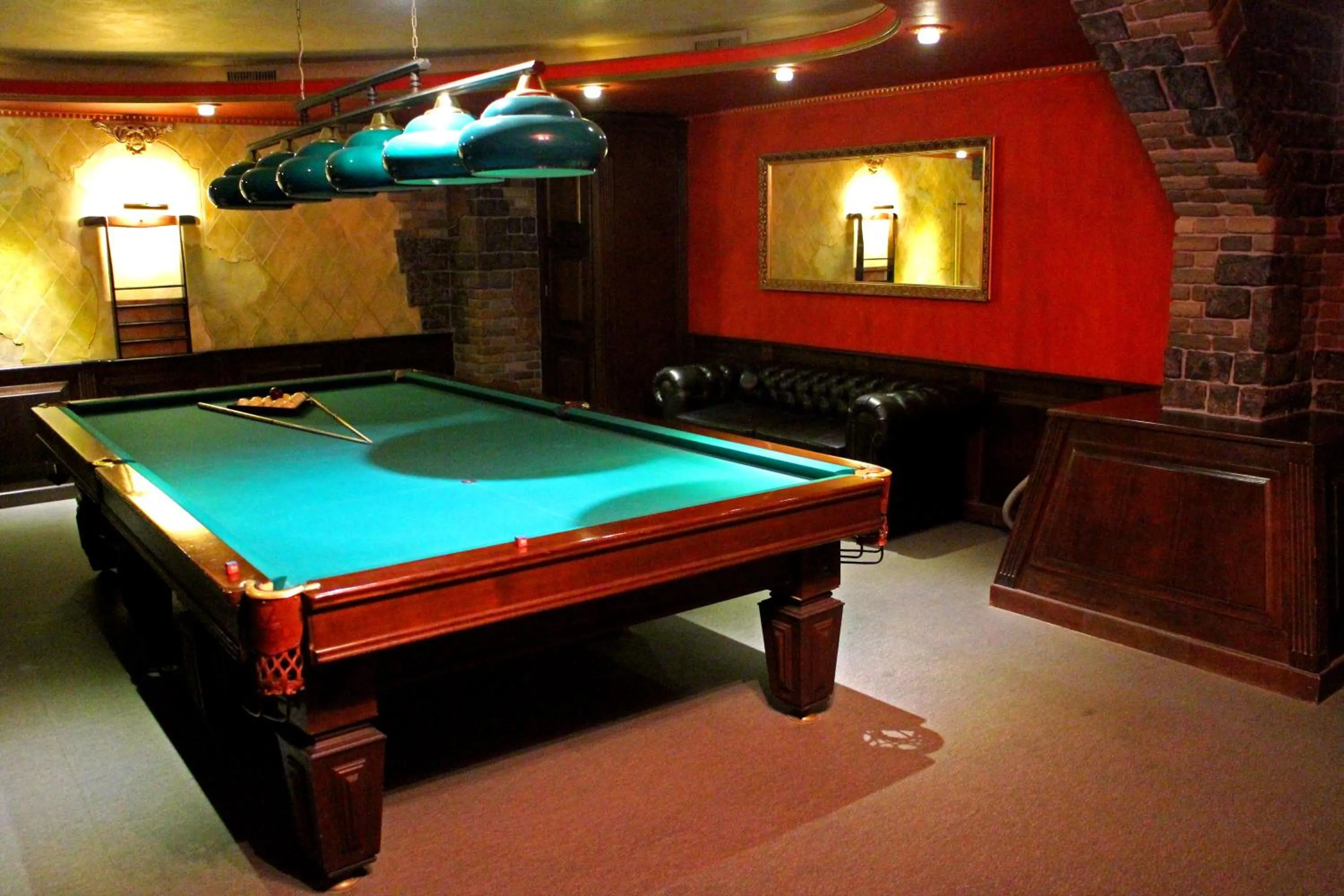 Billiard in Hotel Meduza