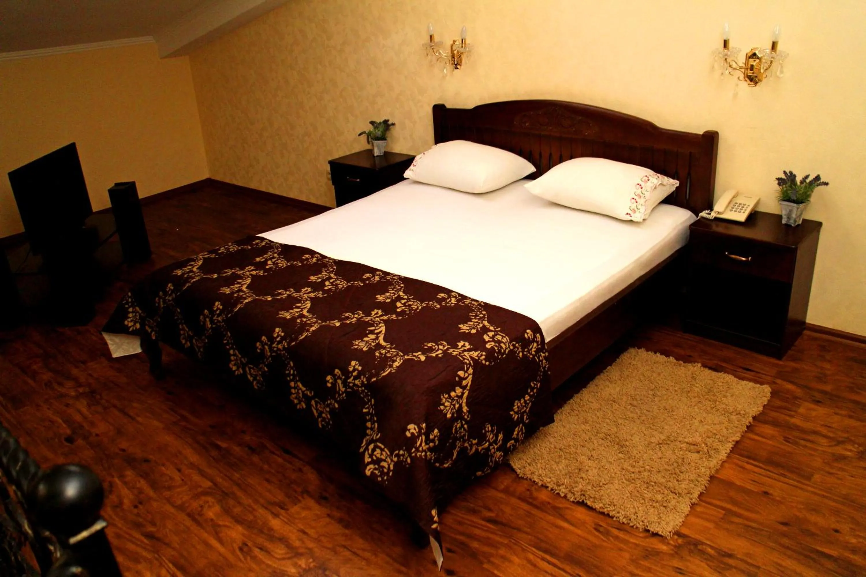 Bed in Hotel Meduza