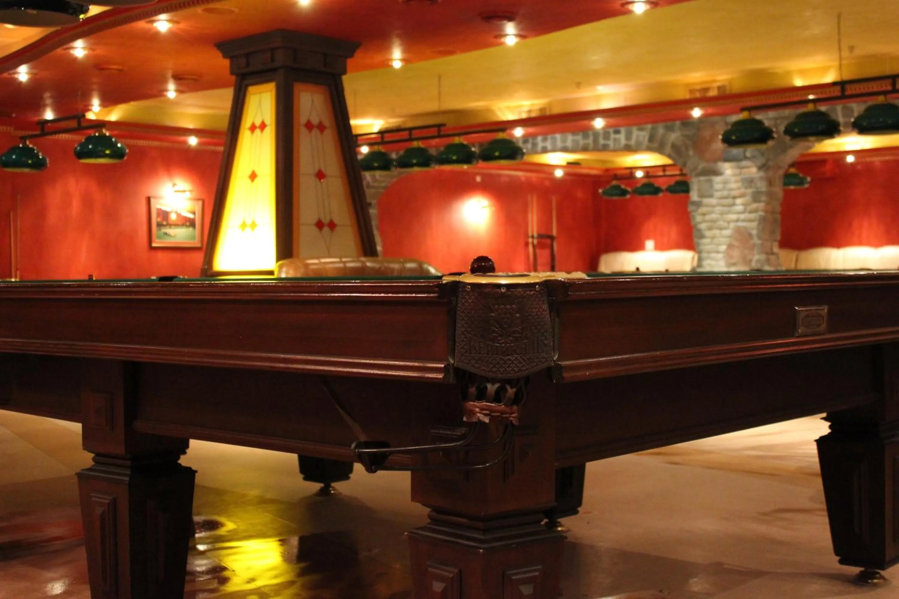 Billiard in Hotel Meduza