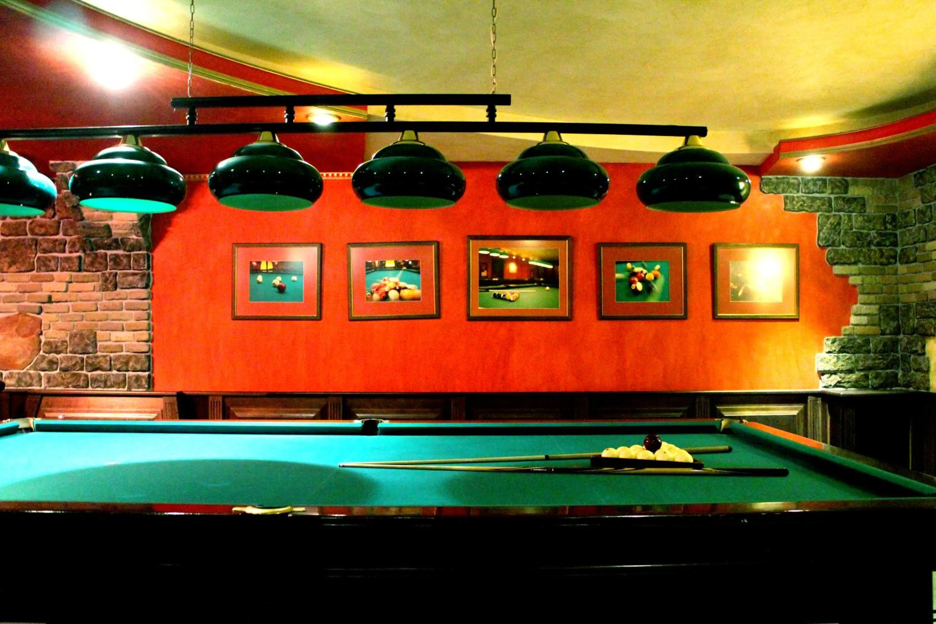 Billiard in Hotel Meduza