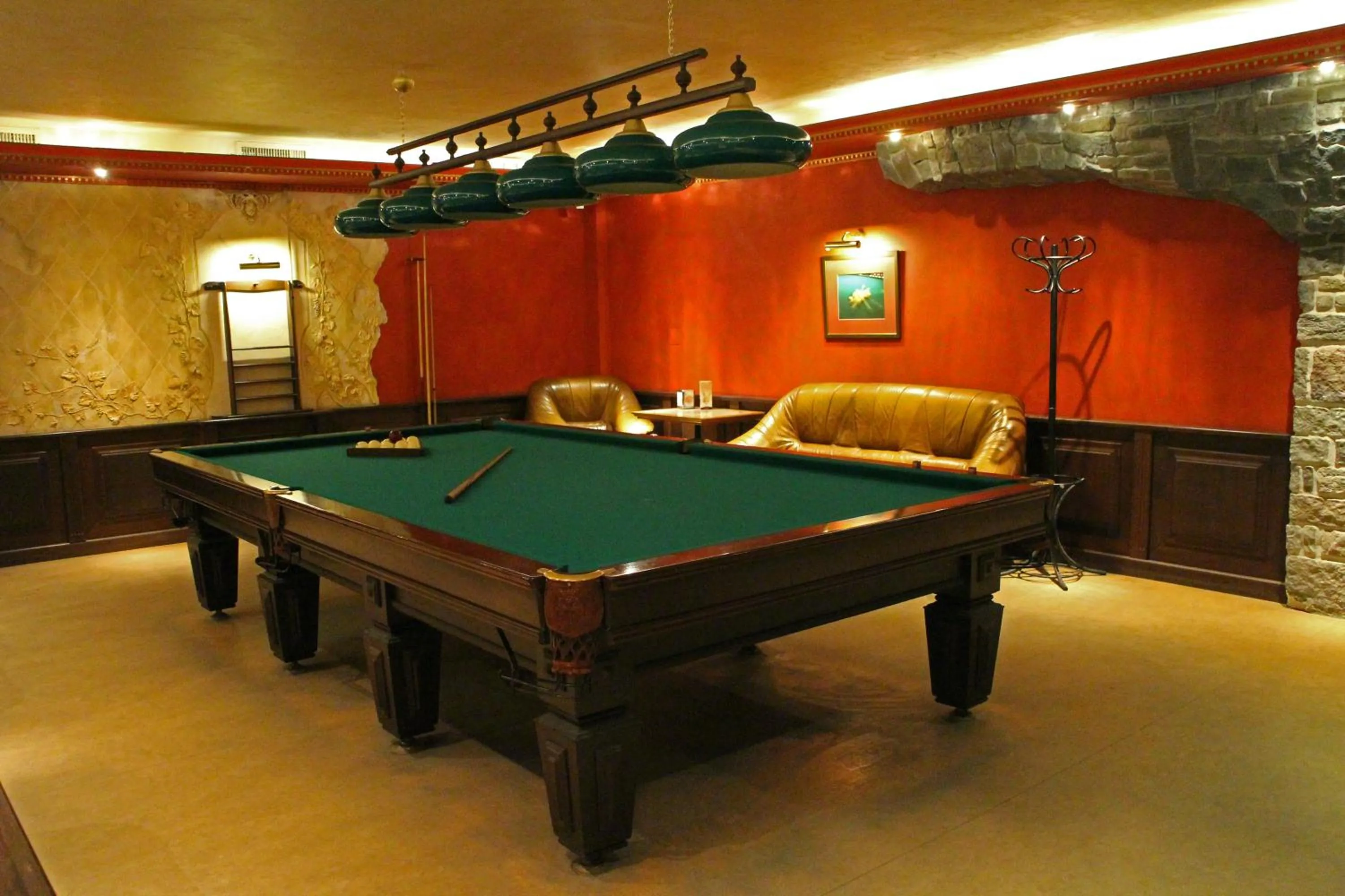 Billiard in Hotel Meduza