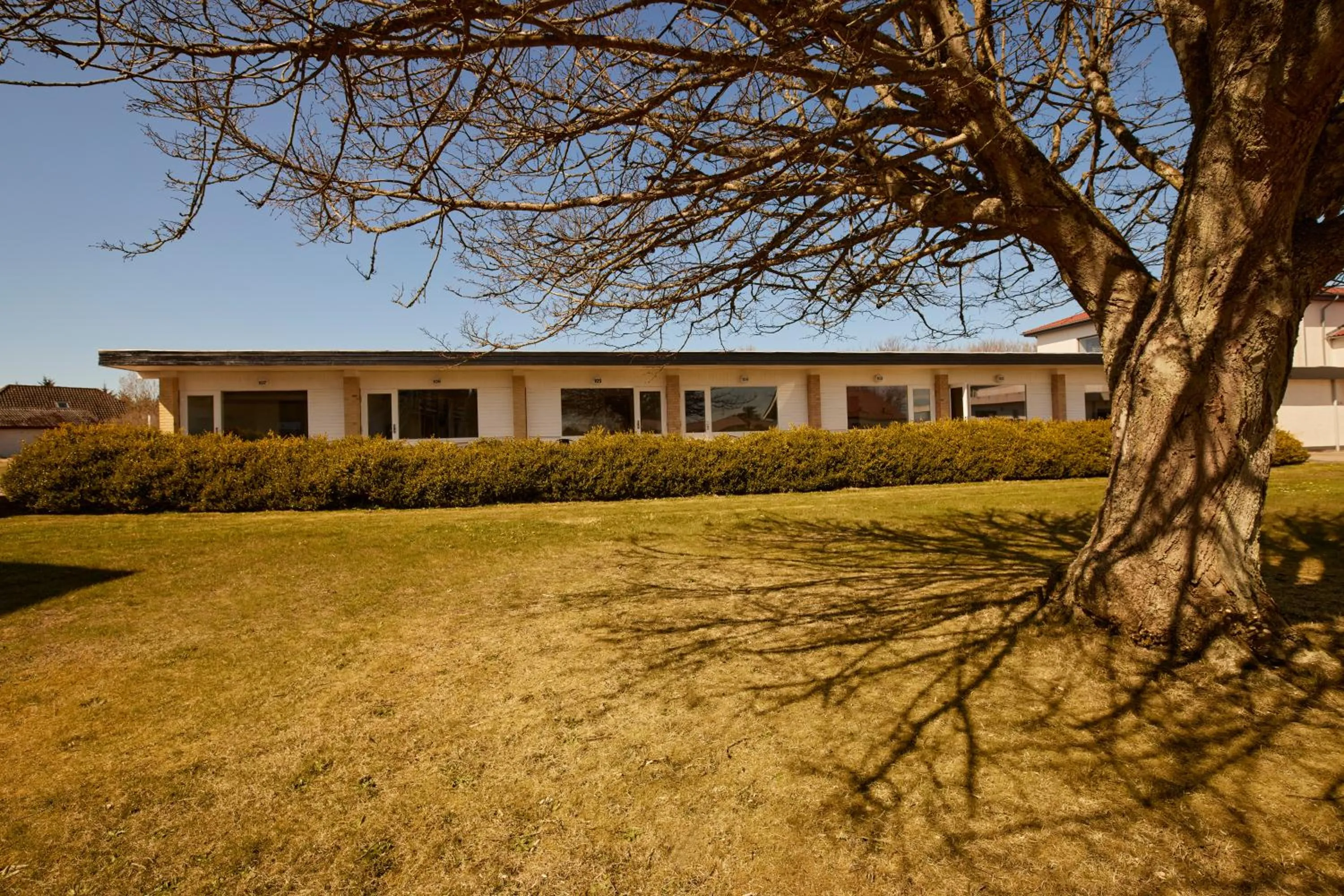 Property building in Strandhotel Klitrosen