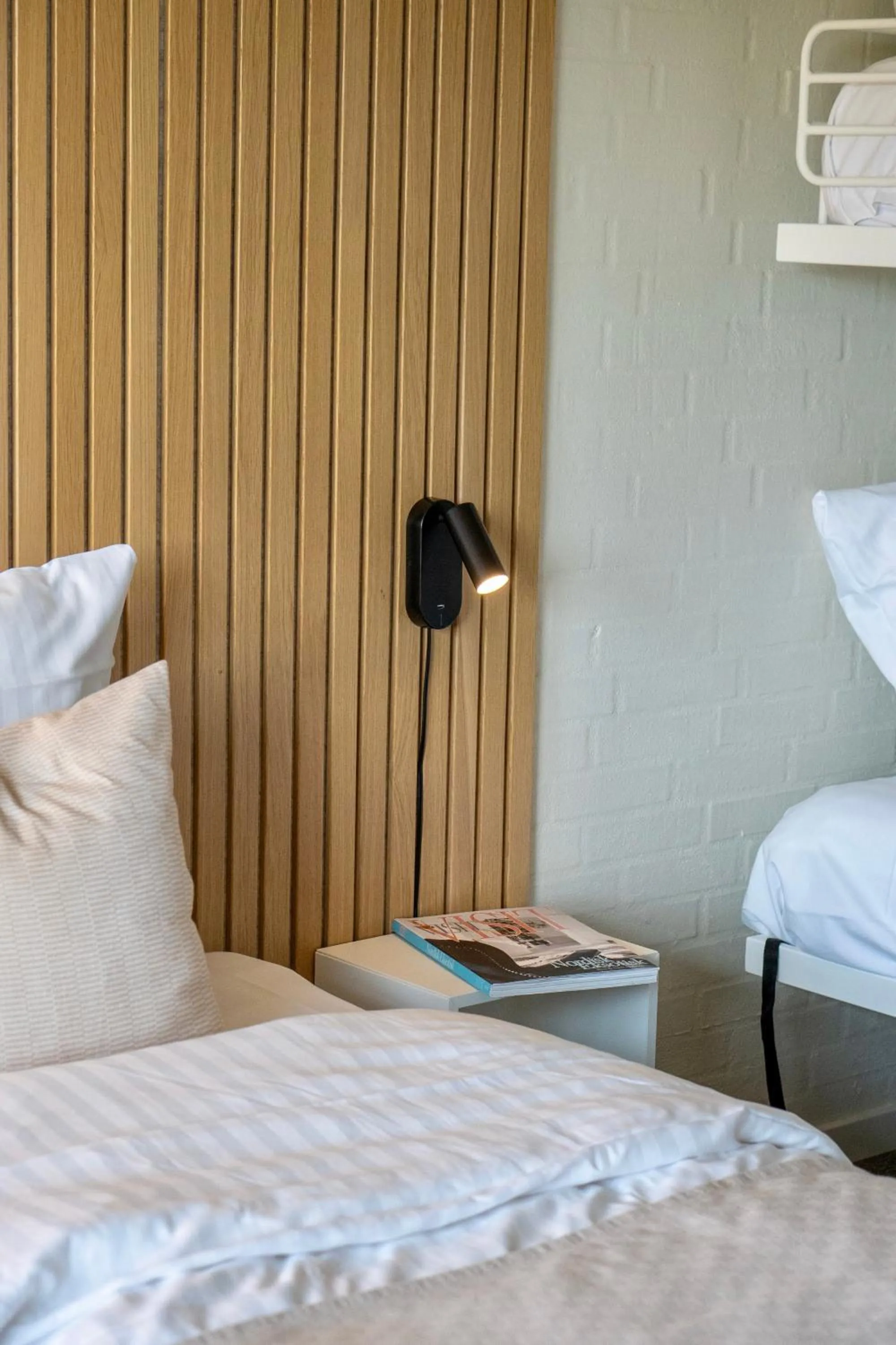 Bedroom, Bed in Strandhotel Klitrosen