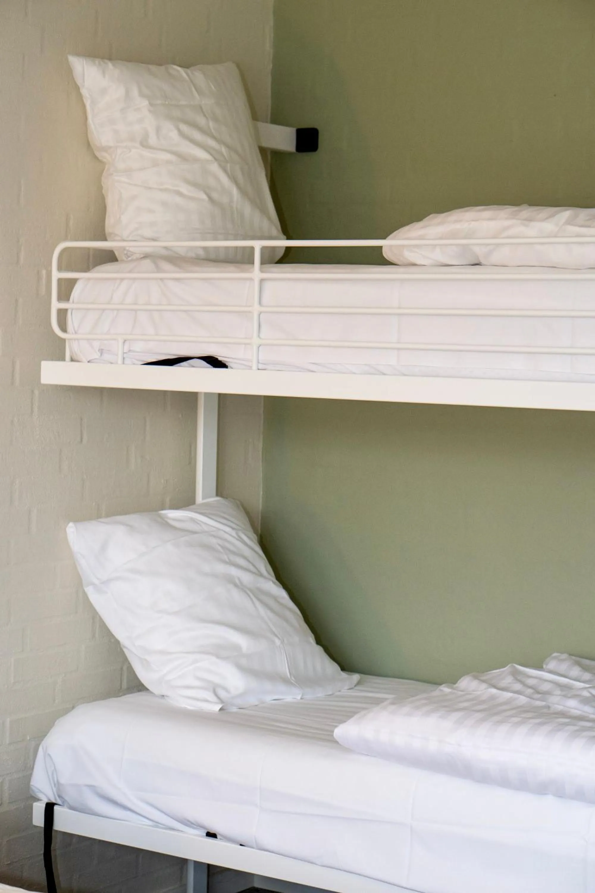 bunk bed, Bed in Strandhotel Klitrosen