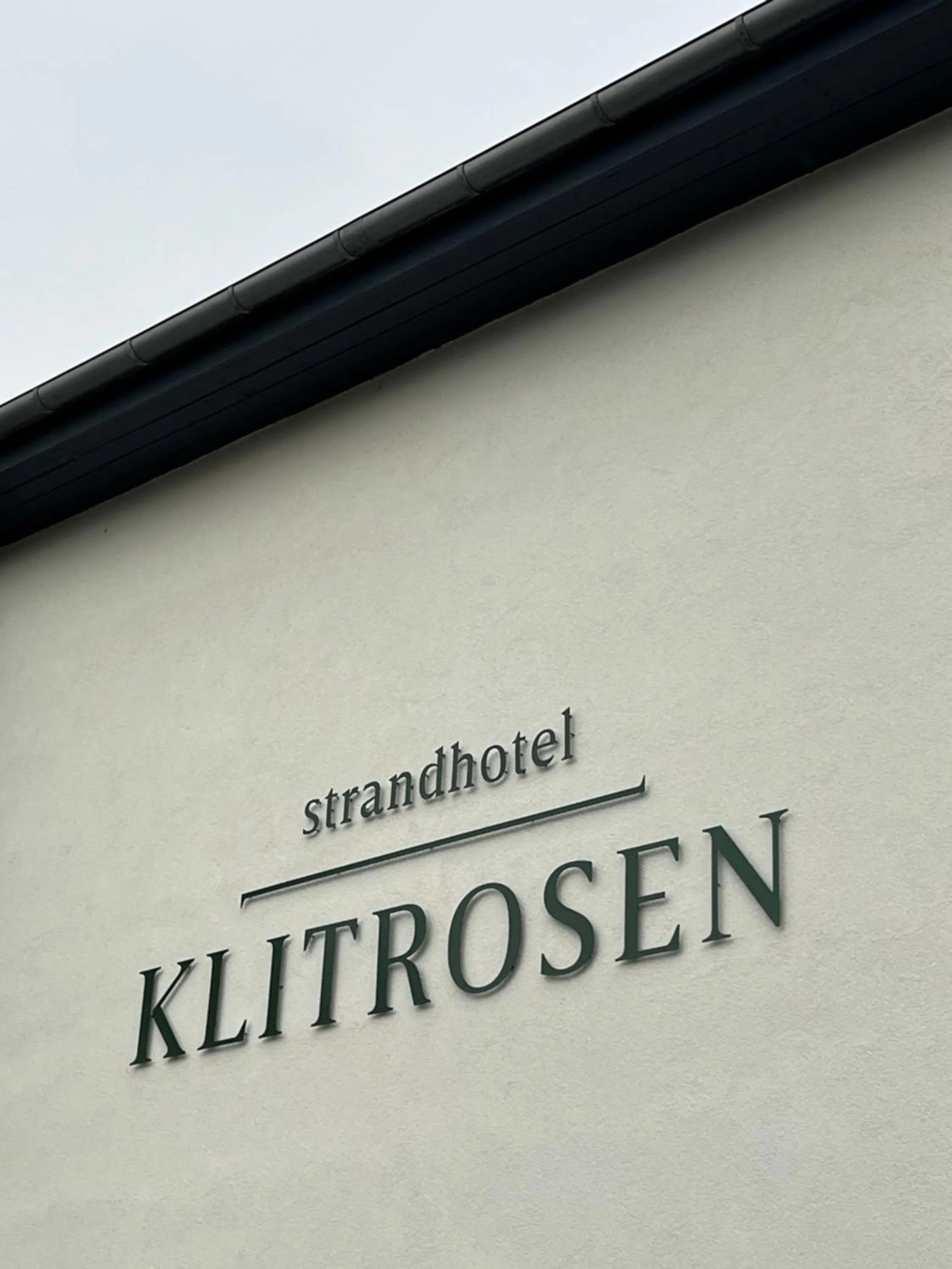Property building in Strandhotel Klitrosen