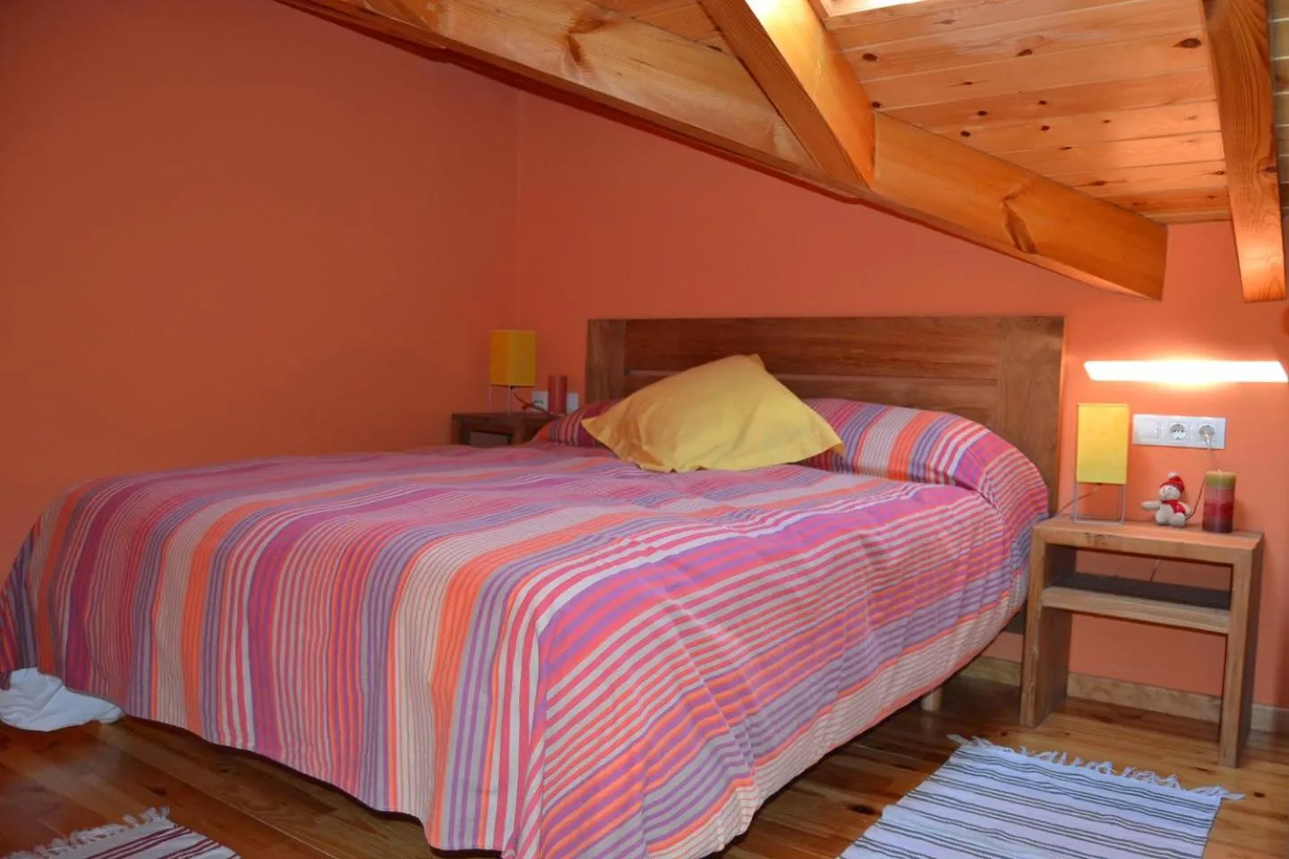 Bed in Dúplex en el centro de Alp