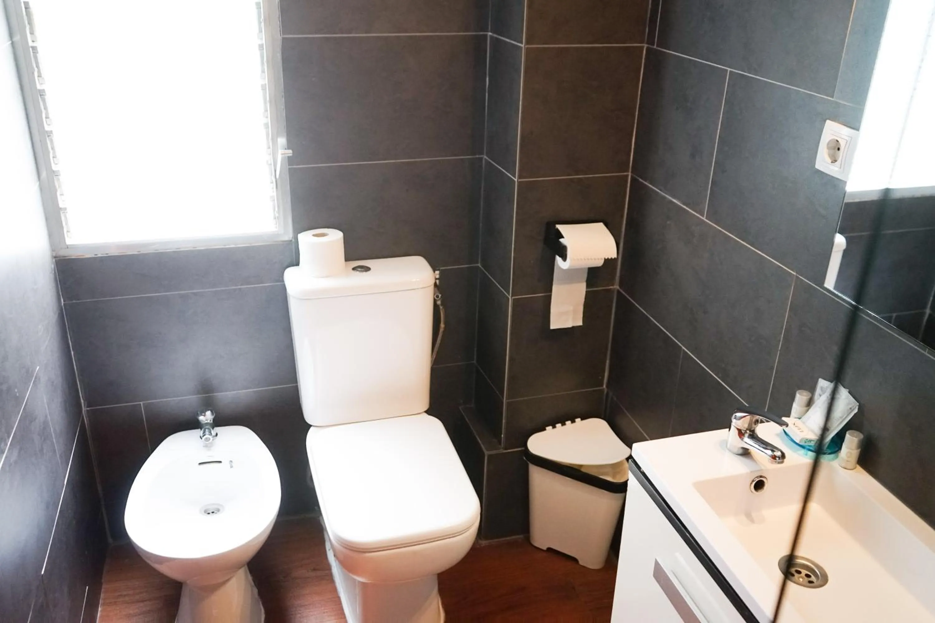 Bathroom in Hostal On Dormire Valencia