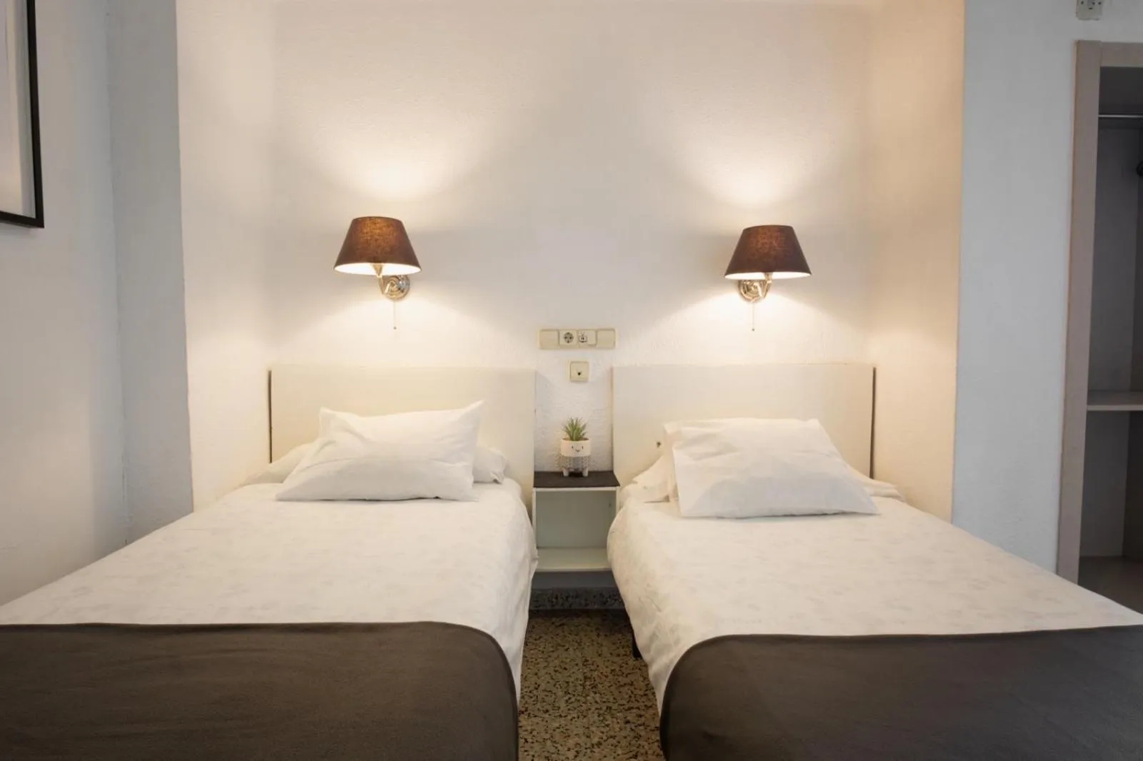 Bed in Hostal On Dormire Valencia