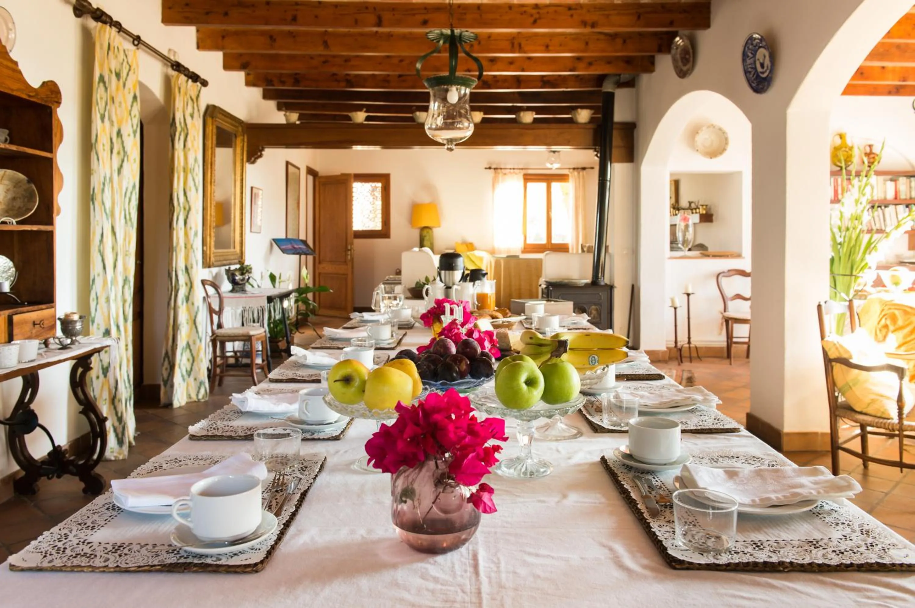 Restaurant/places to eat in Agroturismo Can Feliu