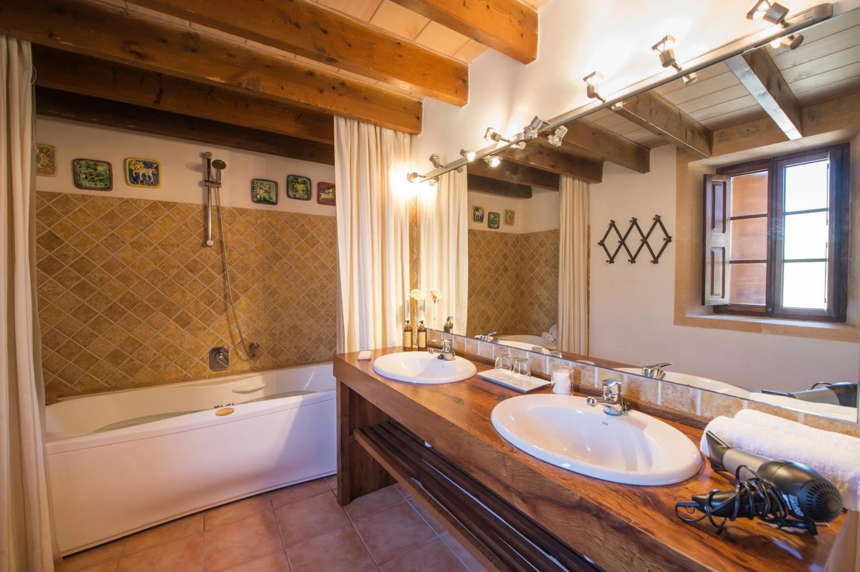 Bathroom in Agroturismo Can Feliu