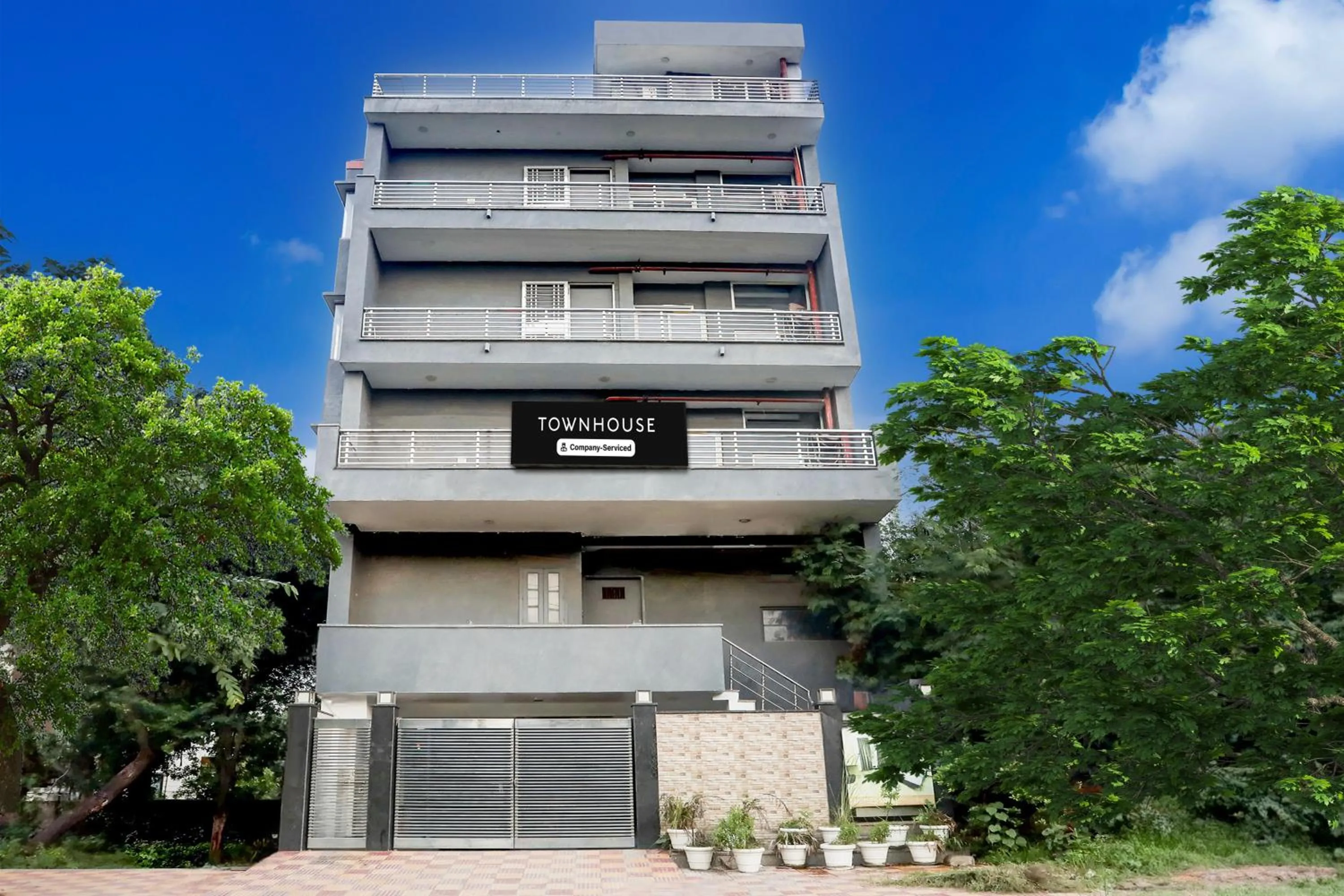 Townhouse Rohini Sector 24