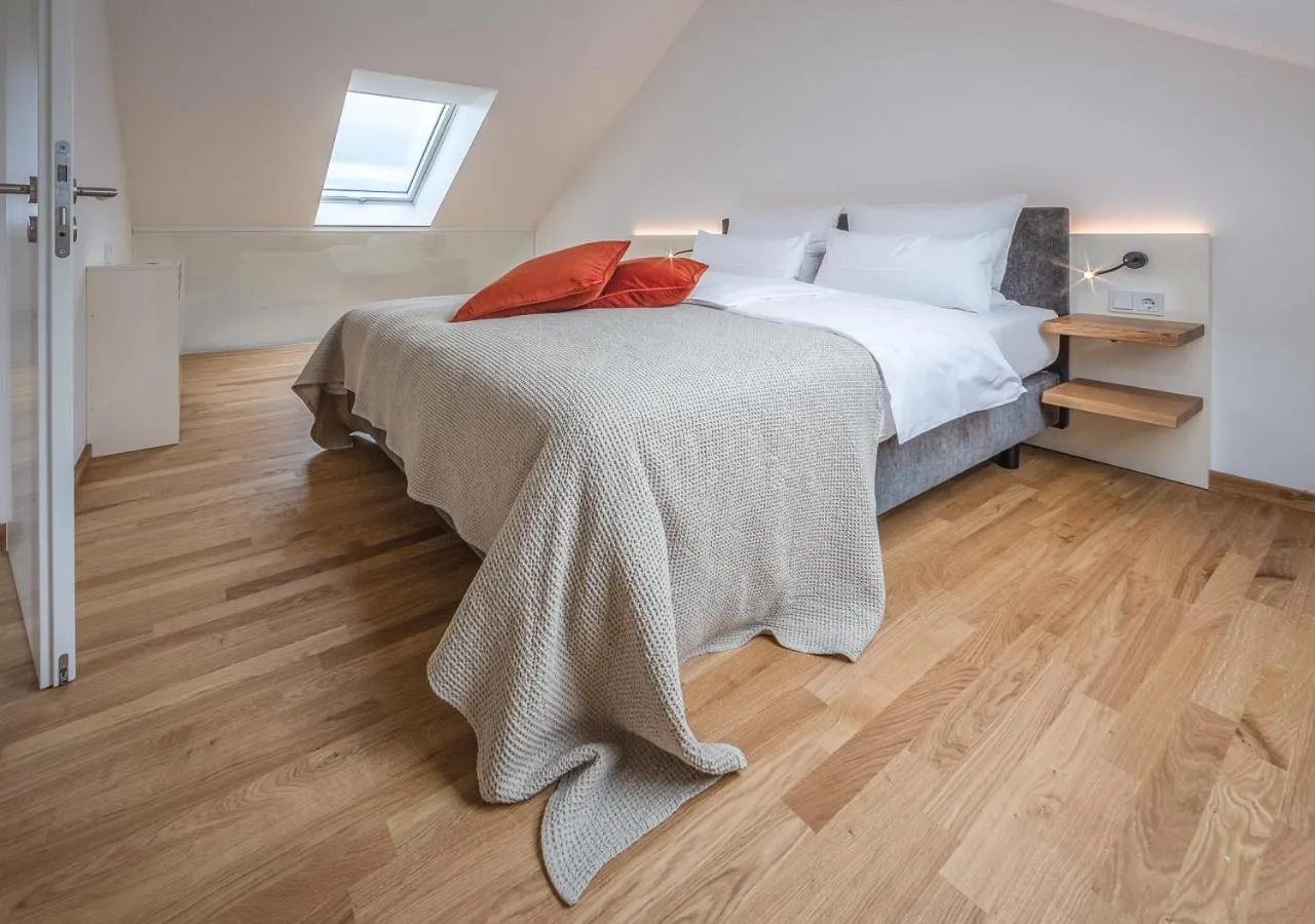 Bed in Ferienwohnungen Boardinghouse Bodensee