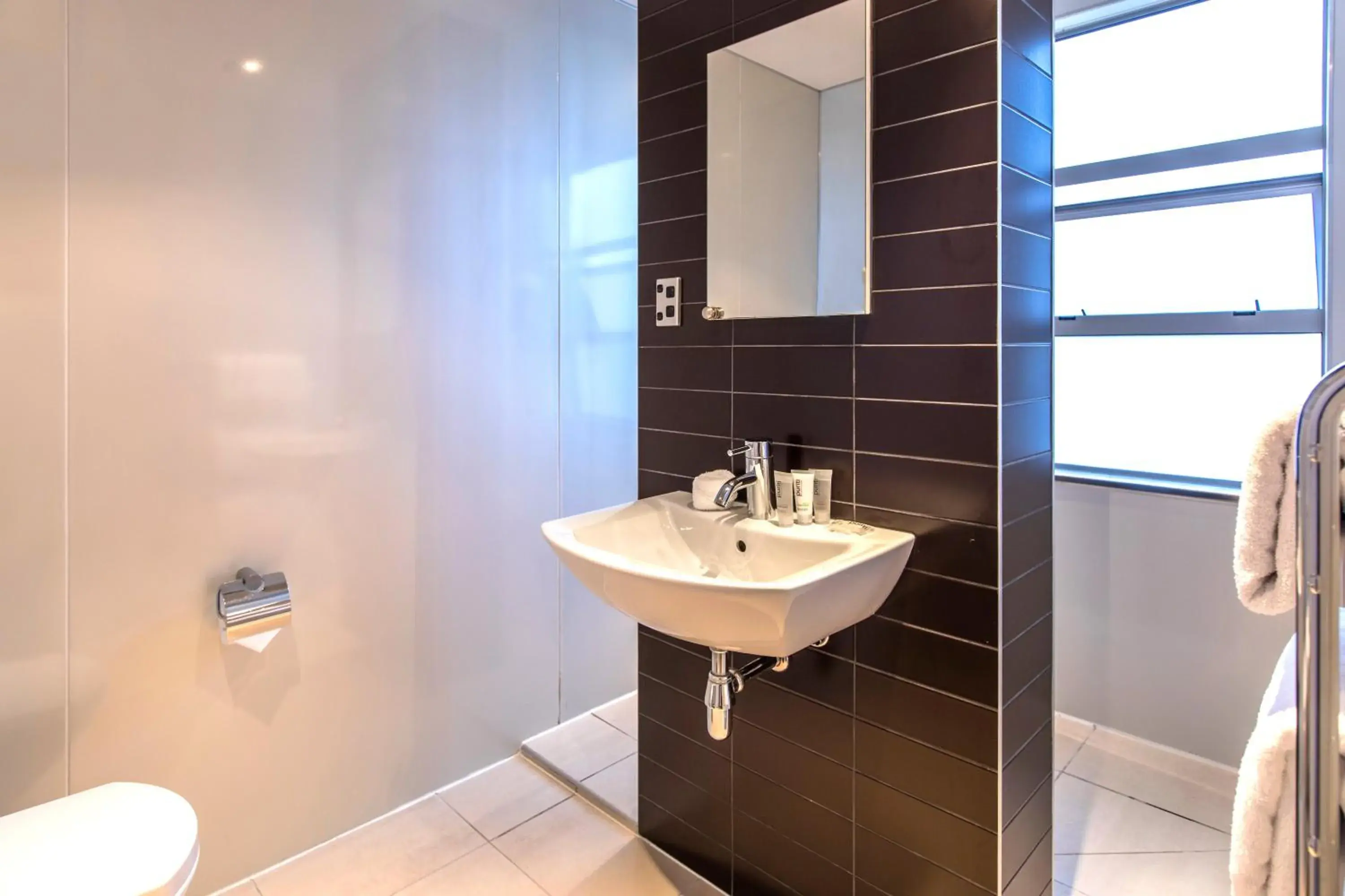 Bathroom in Quest Newmarket Serviced Apartments Bathroom in Quest Newmarket Serviced Apartments