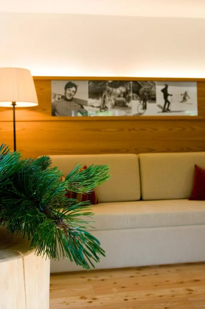 Communal lounge/ TV room in Residence Gustav Thoeni