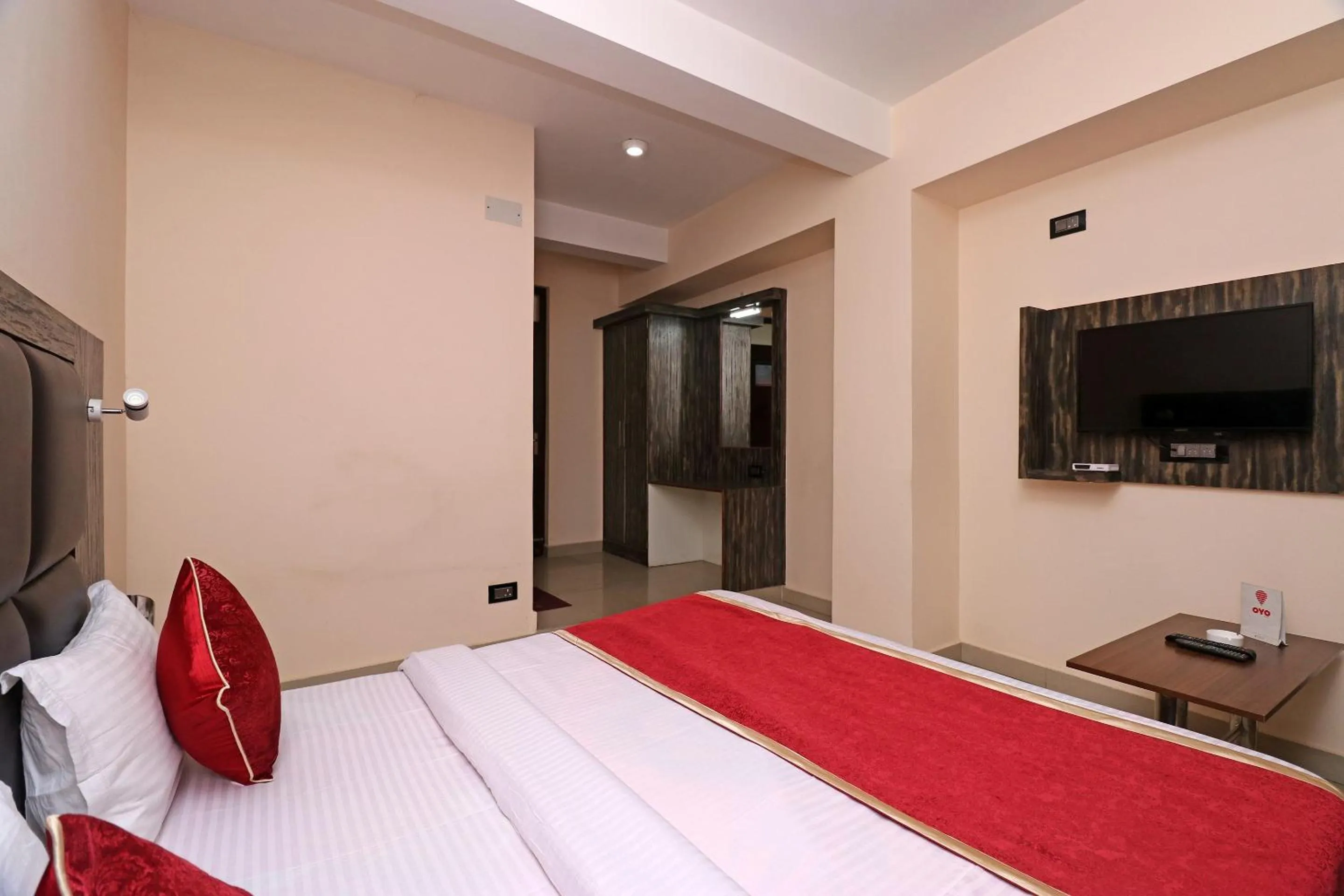 Bedroom, Bed in Hotel O Abc Residency