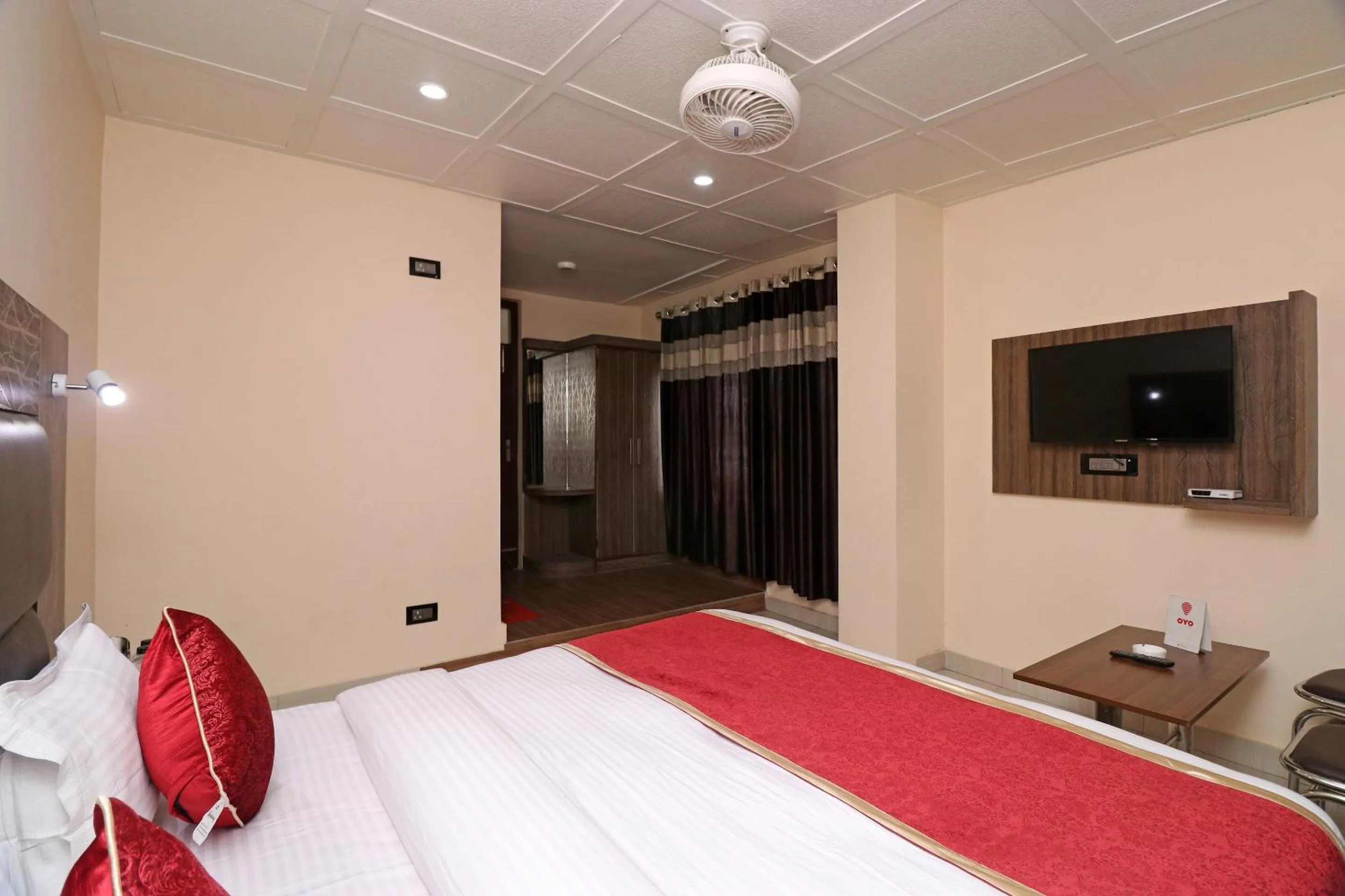 Bedroom, Bed in Hotel O Abc Residency