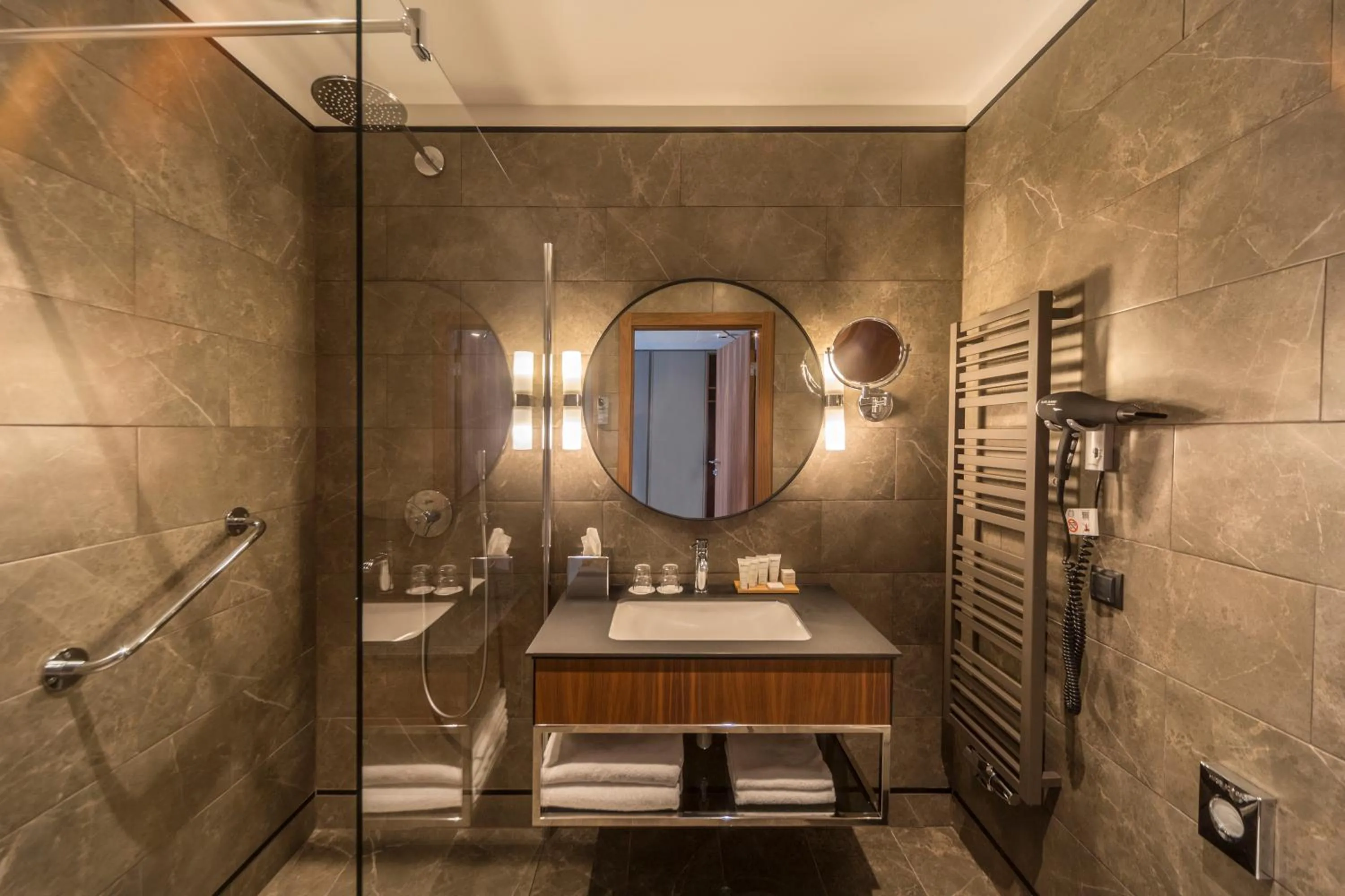 Shower in Radisson Hotel & Apartments Gdansk